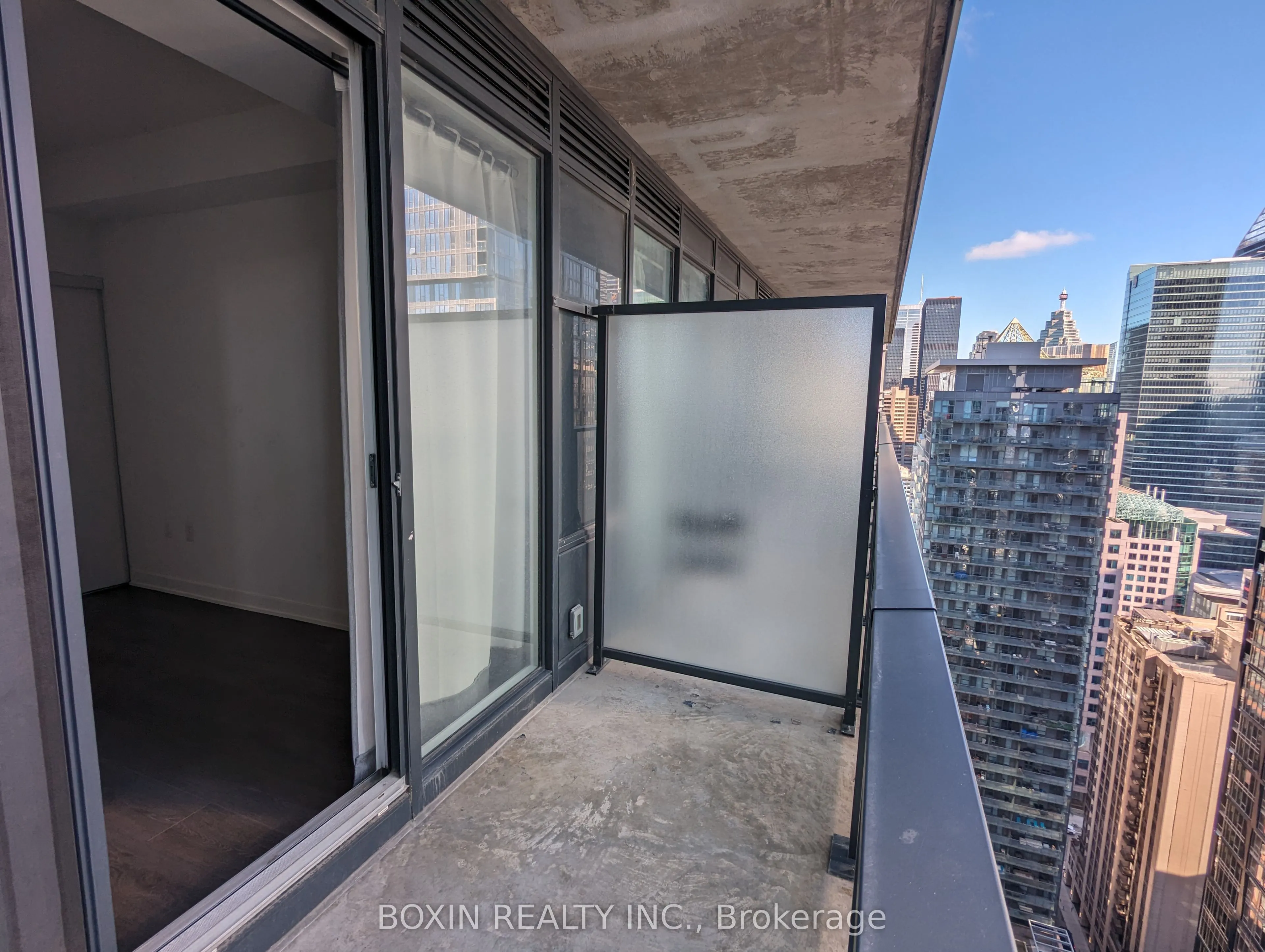 125 Blue Jays Way, #3801