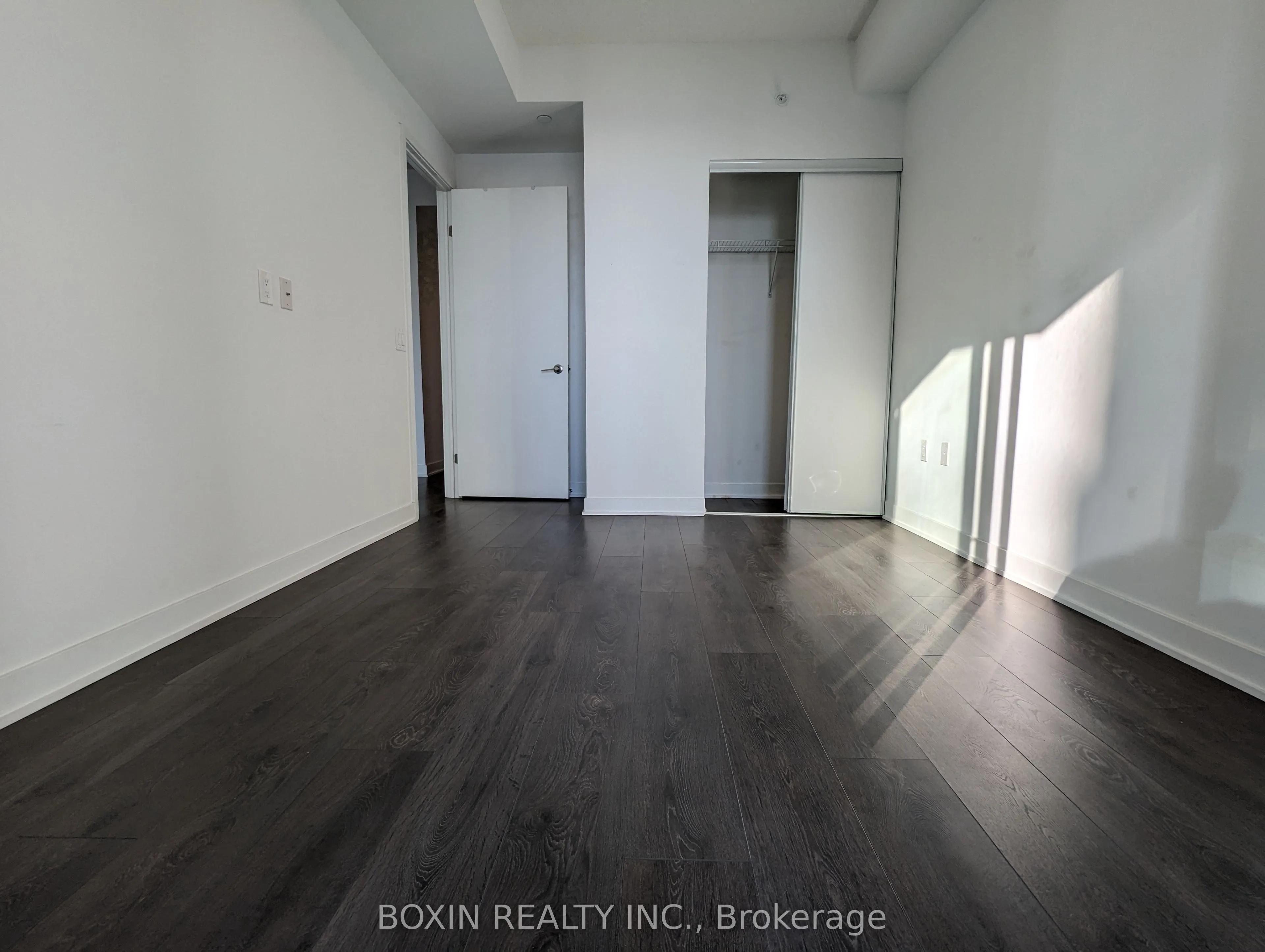 125 Blue Jays Way, #3801