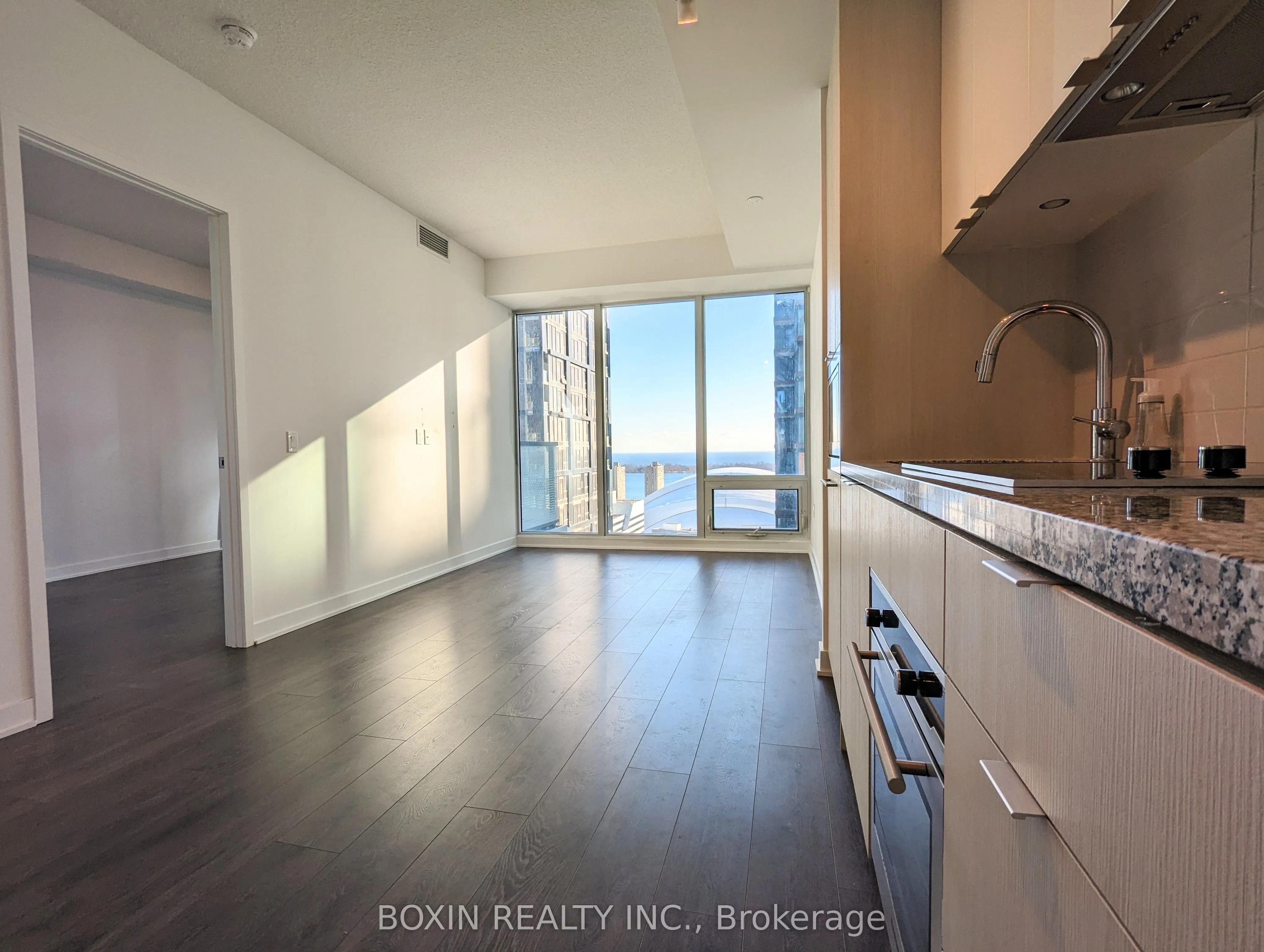 125 Blue Jays Way, #3801
