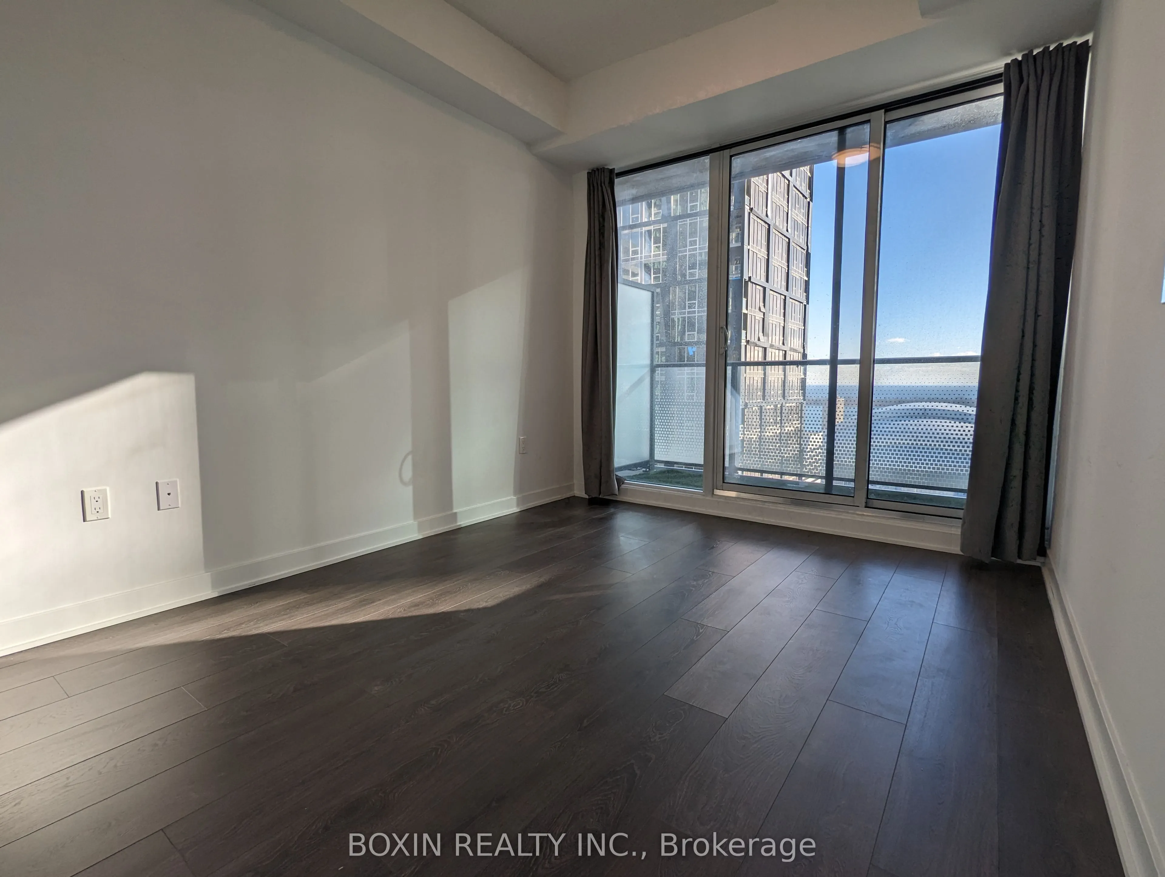 125 Blue Jays Way, #3801