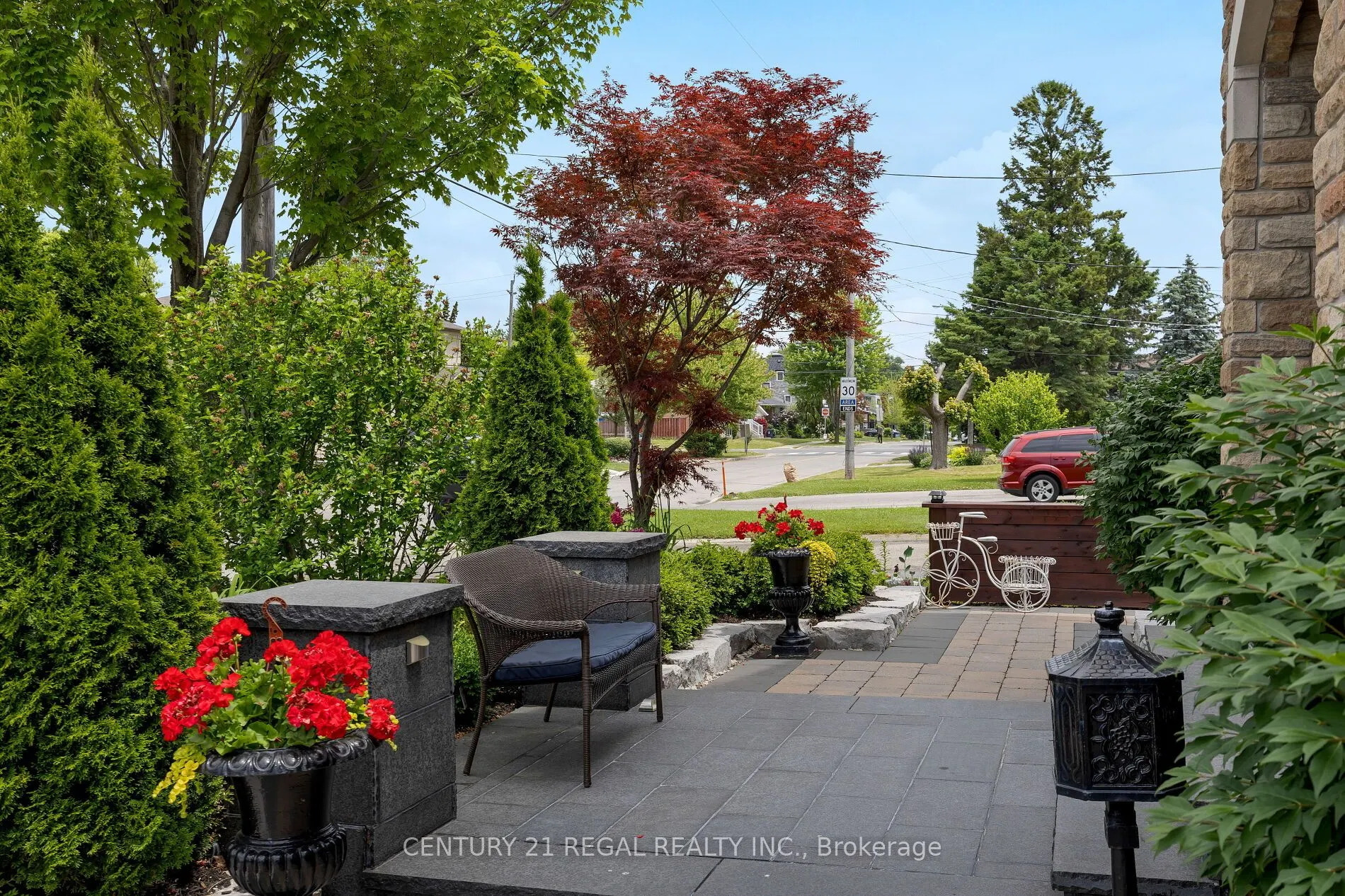 127 Sultana Avenue