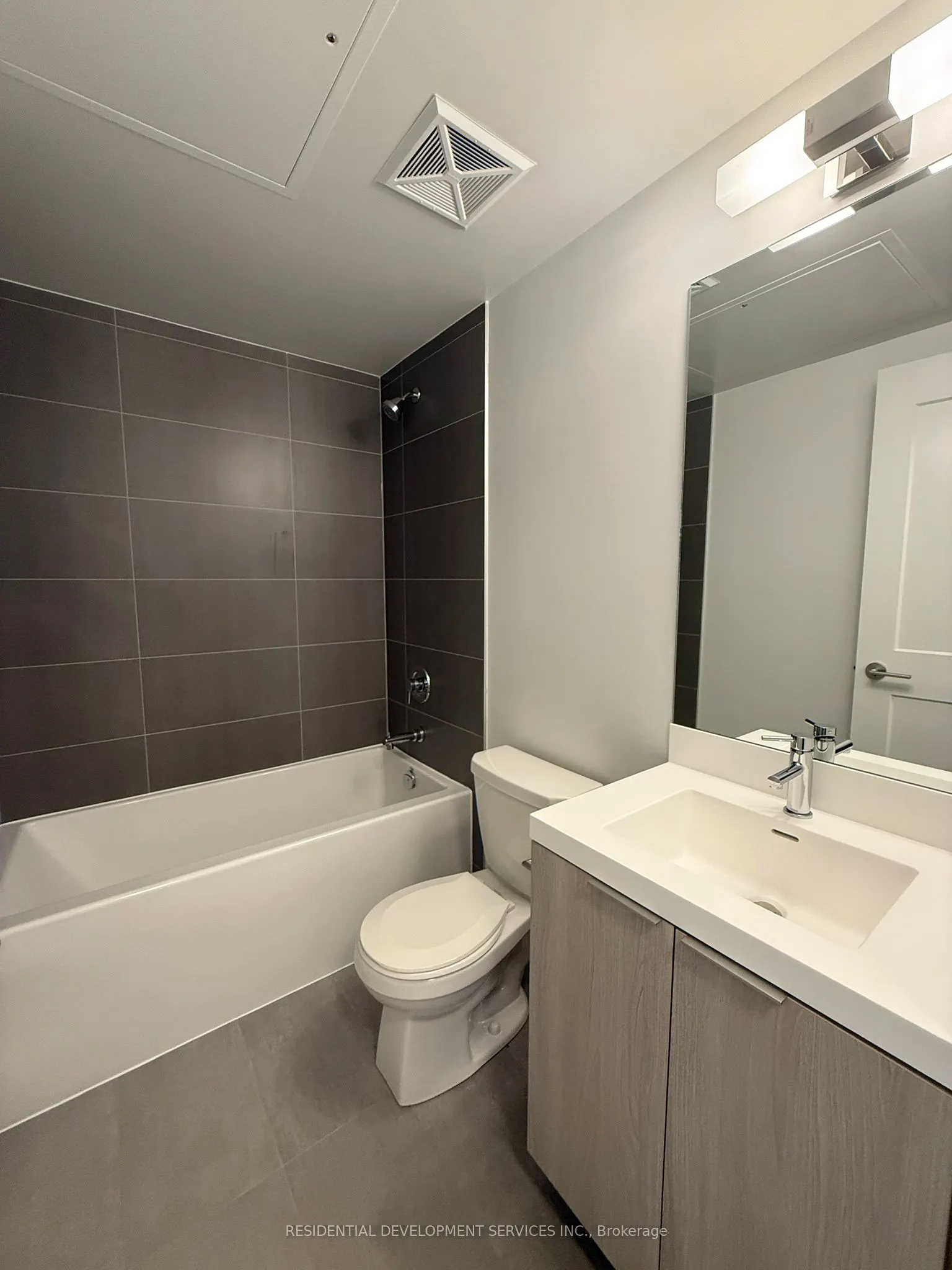 8 Widmer Street, #3012