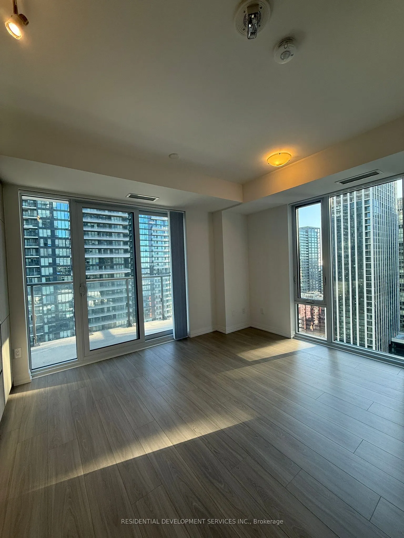 8 Widmer Street, #3012