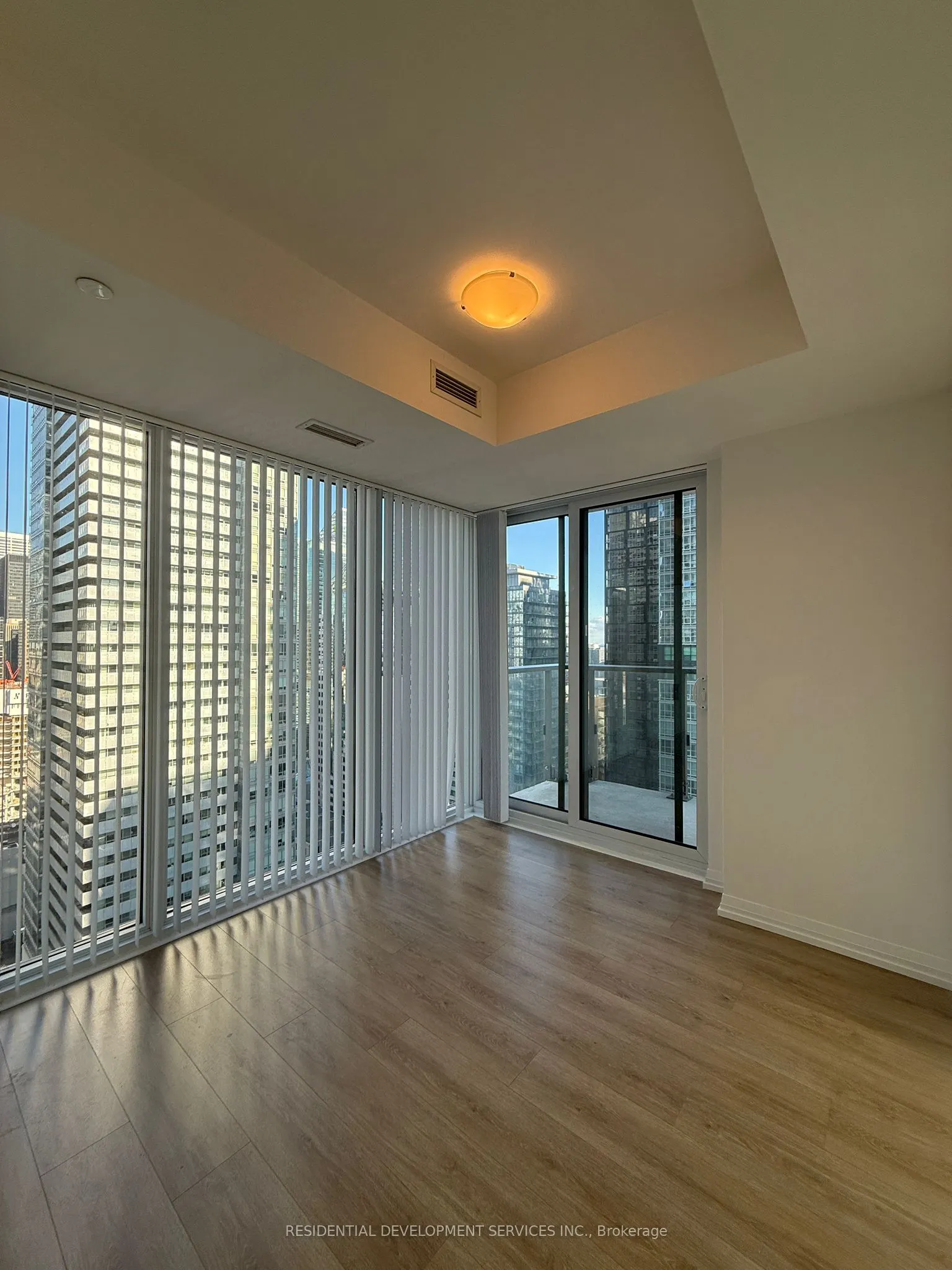 8 Widmer Street, #3109
