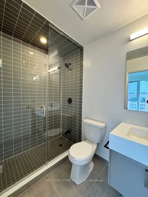 280 Dundas Street, #807