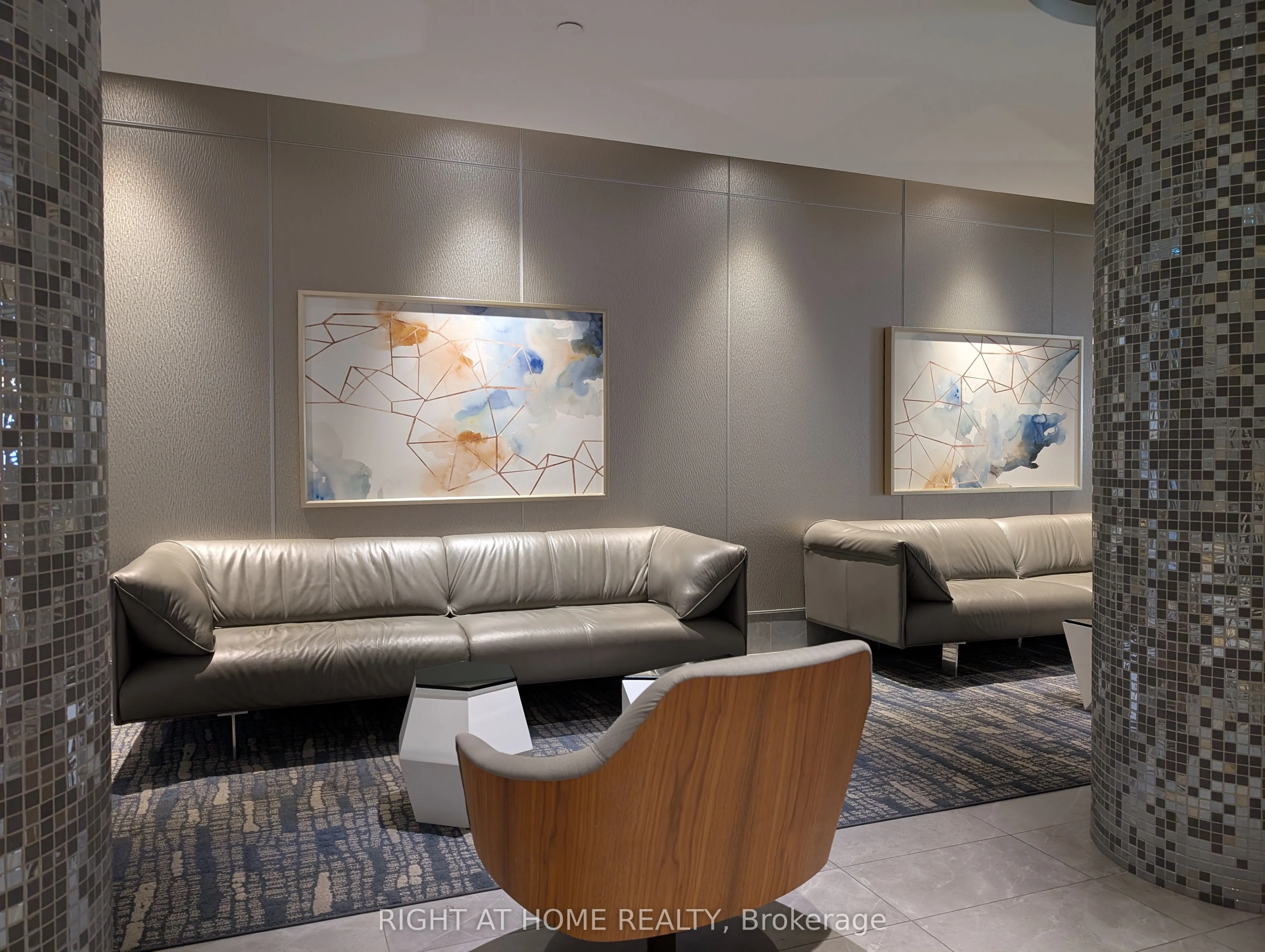50 Wellesley Street E, #1801