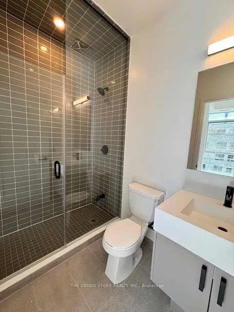 280 Dundas Street W, #1104