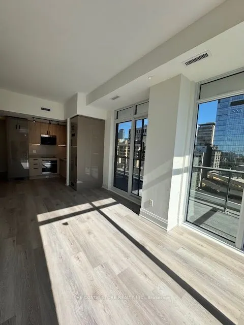 280 Dundas Street W, #1104