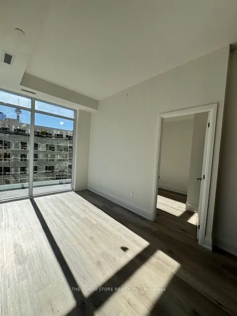 280 Dundas Street W, #1104