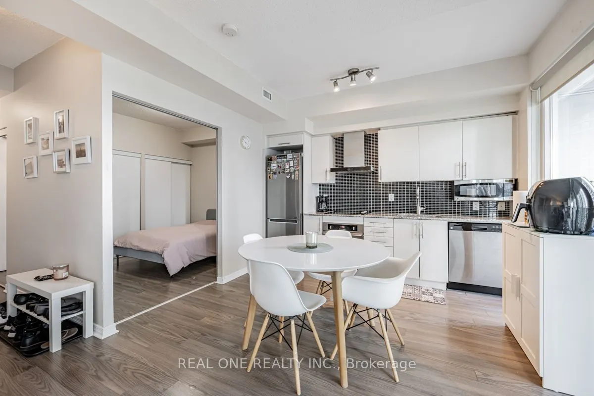 352 Front Street W, #1105