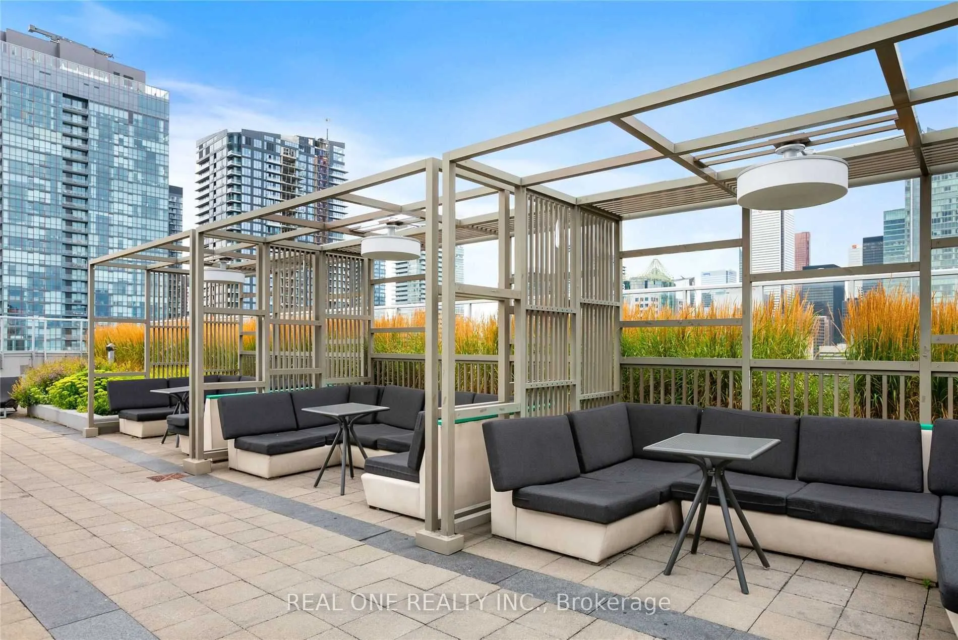 352 Front Street W, #1105