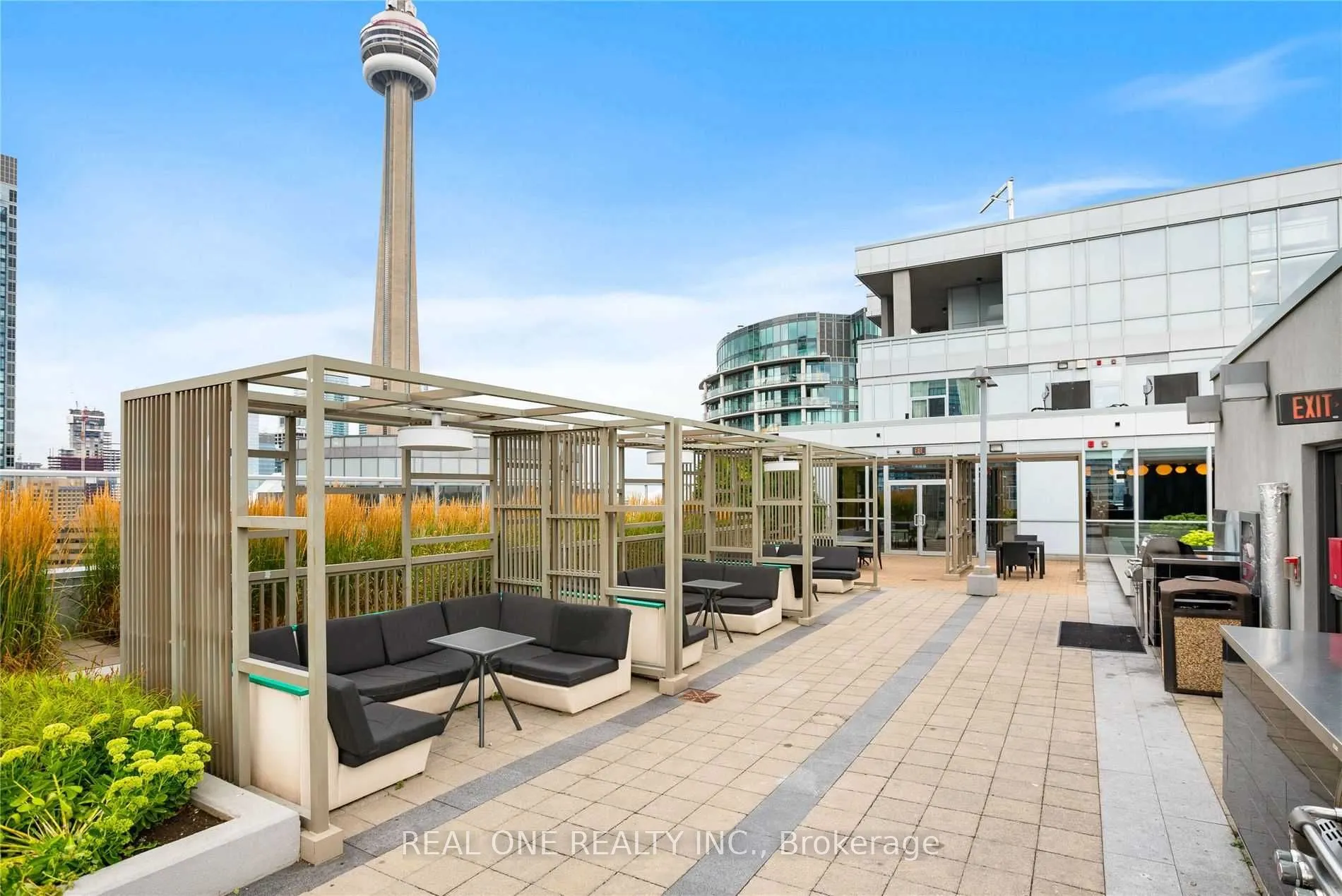 352 Front Street W, #1105