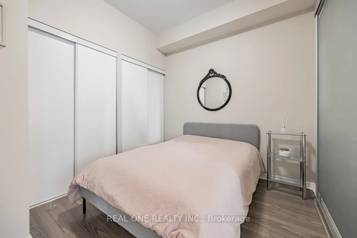352 Front Street W, #1105