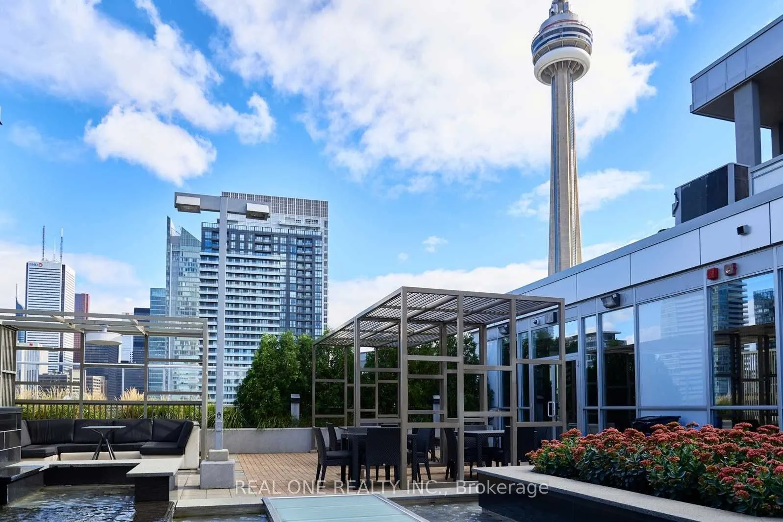 352 Front Street W, #1105