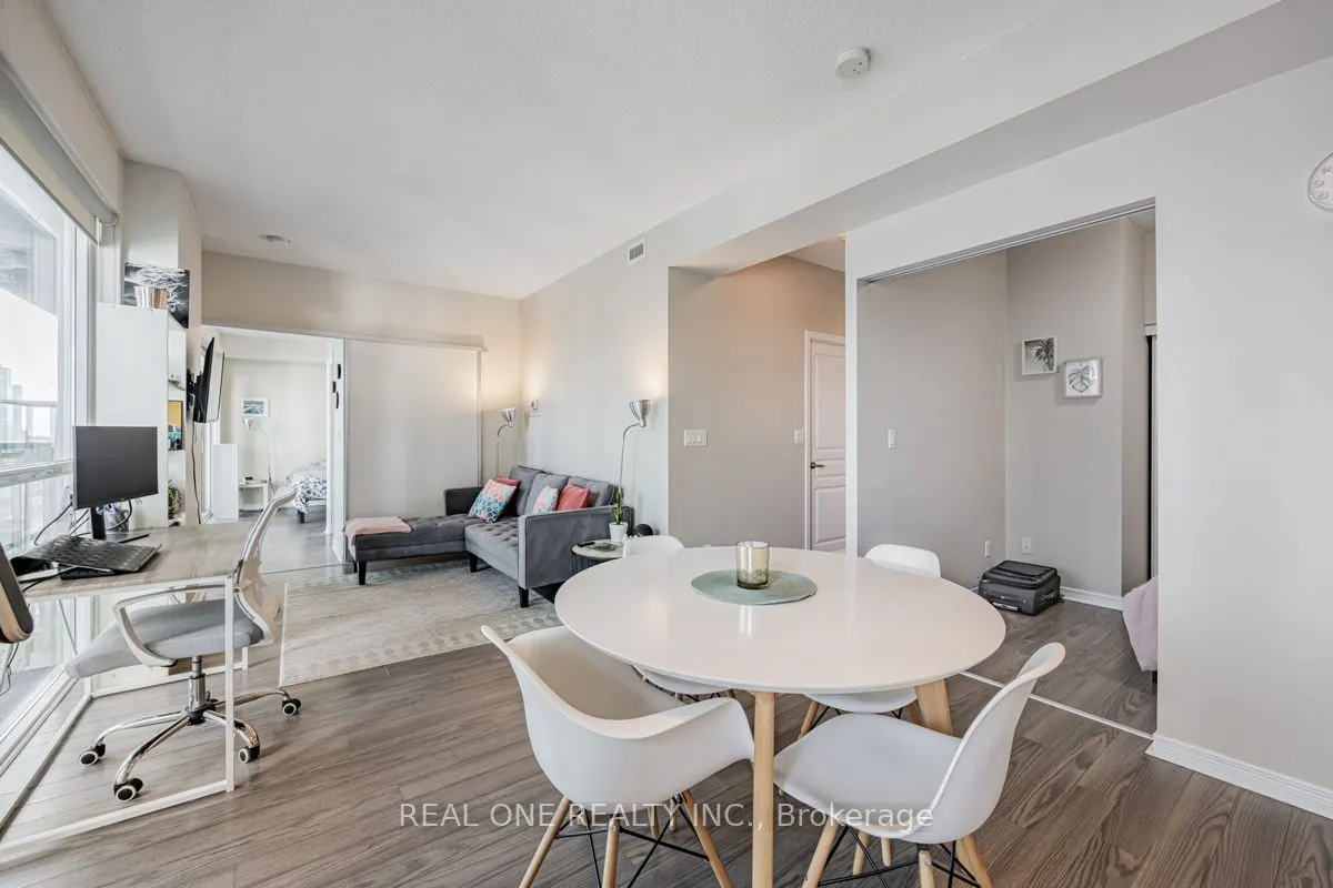 352 Front Street W, #1105
