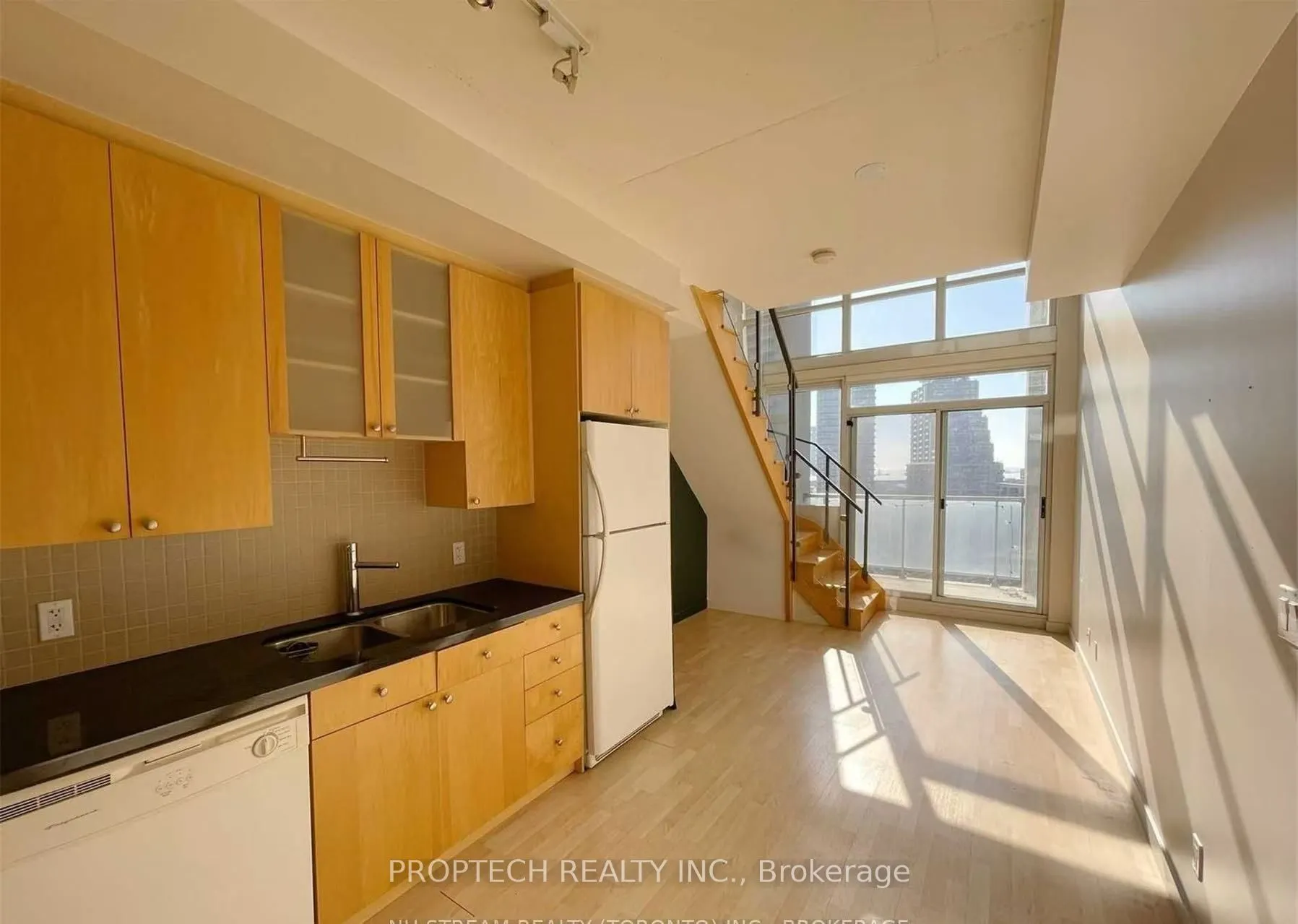 1 Shaw Street, #916