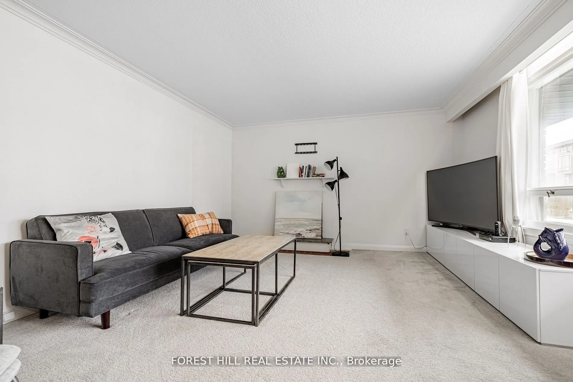 11 Greenbriar Road, #MAIN
