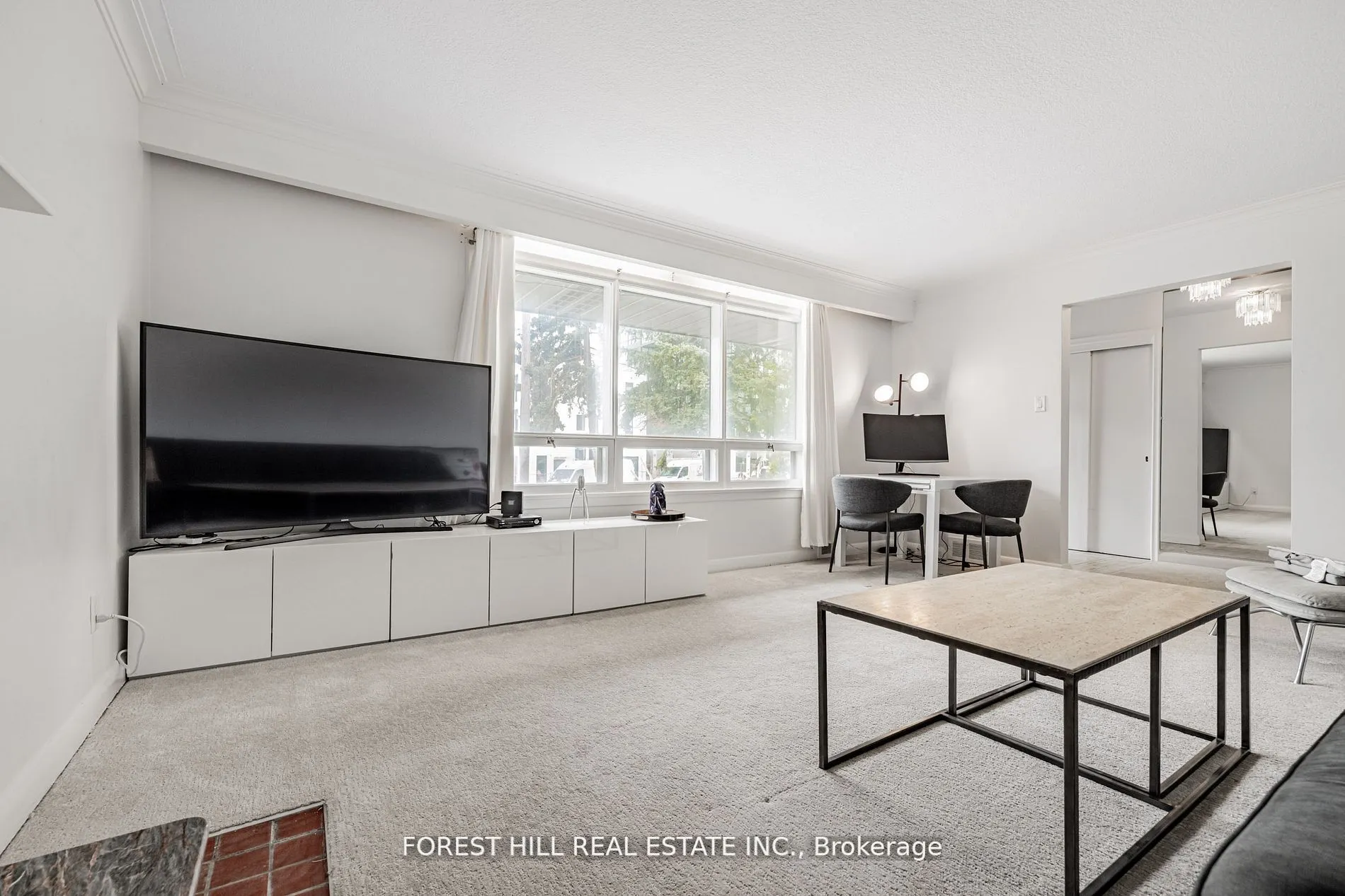 11 Greenbriar Road, #MAIN