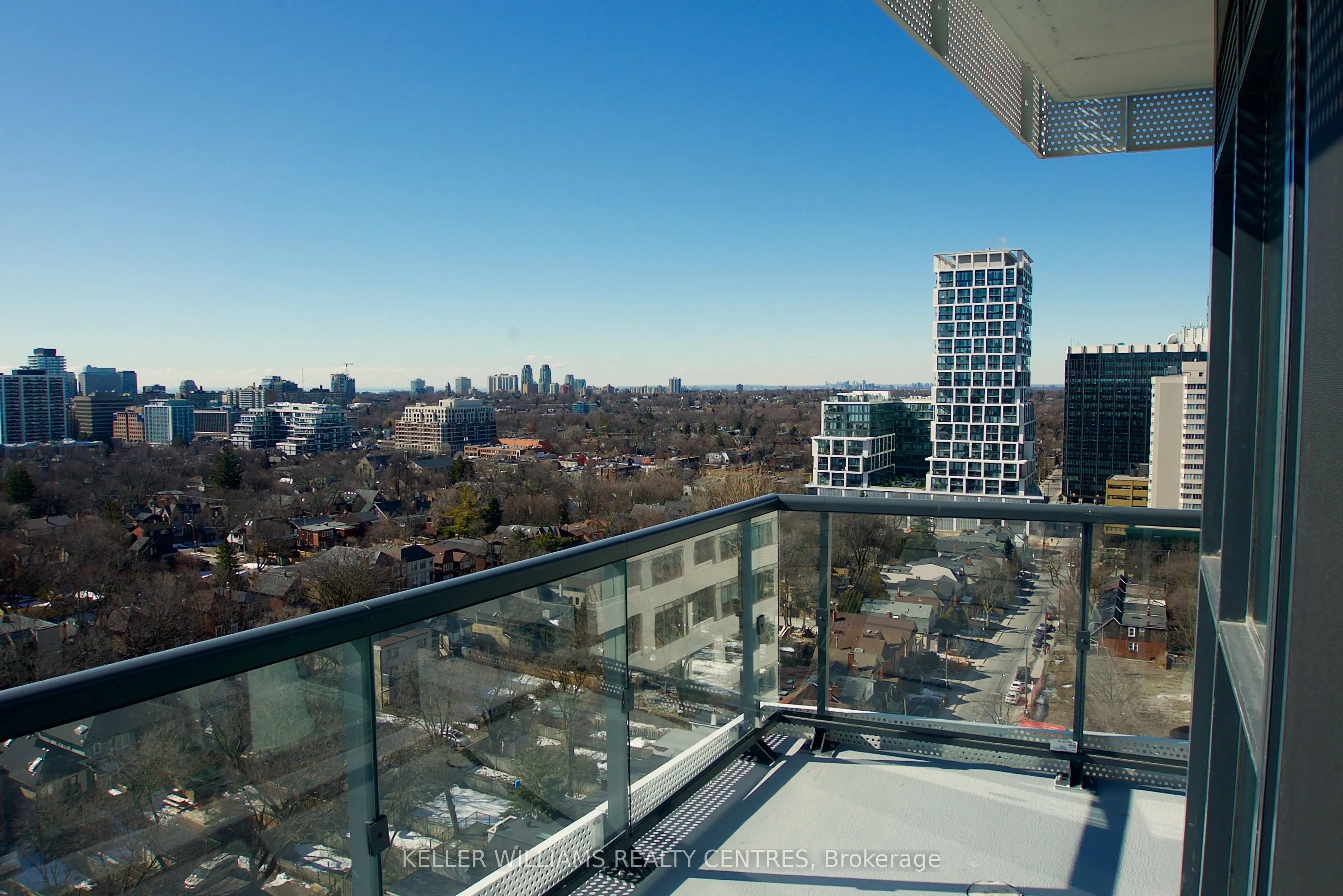 11 Lillian Street, #1404