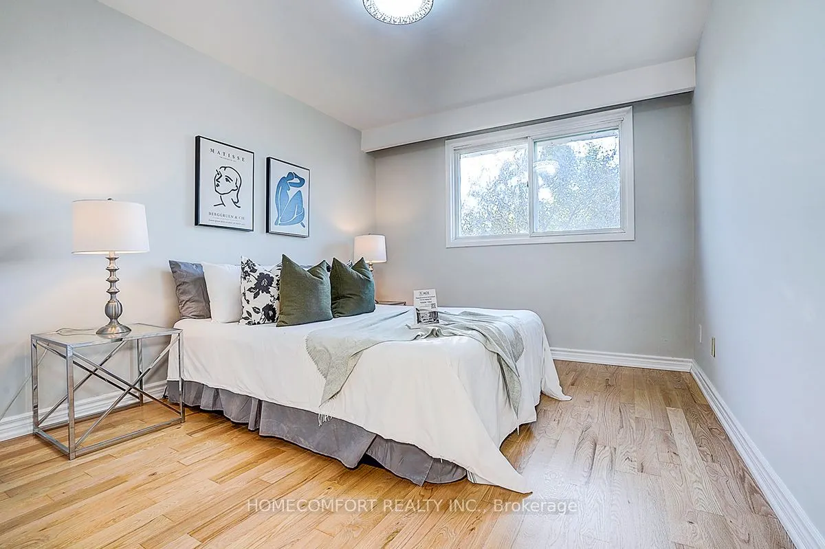 42 Greyhound Drive