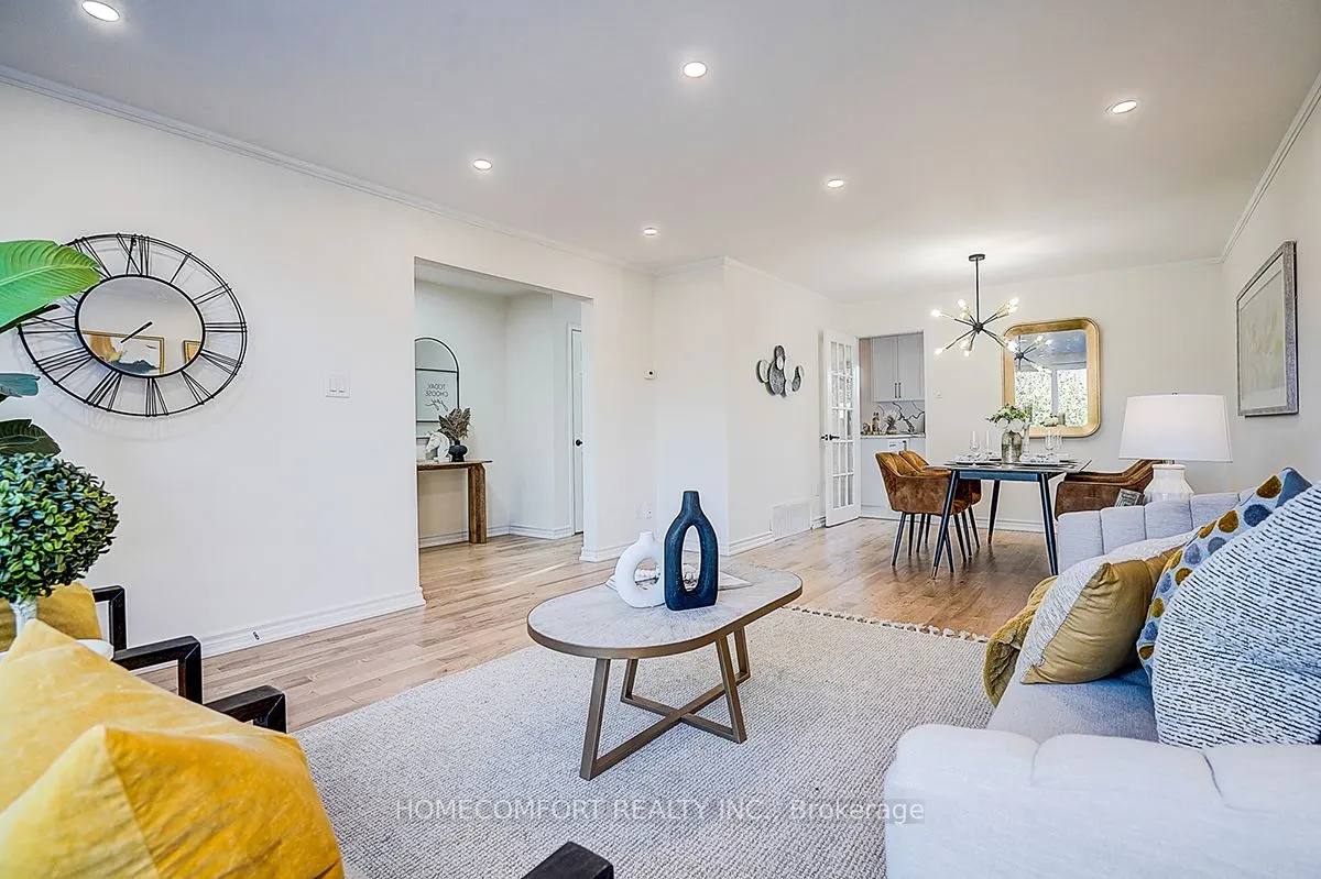 42 Greyhound Drive