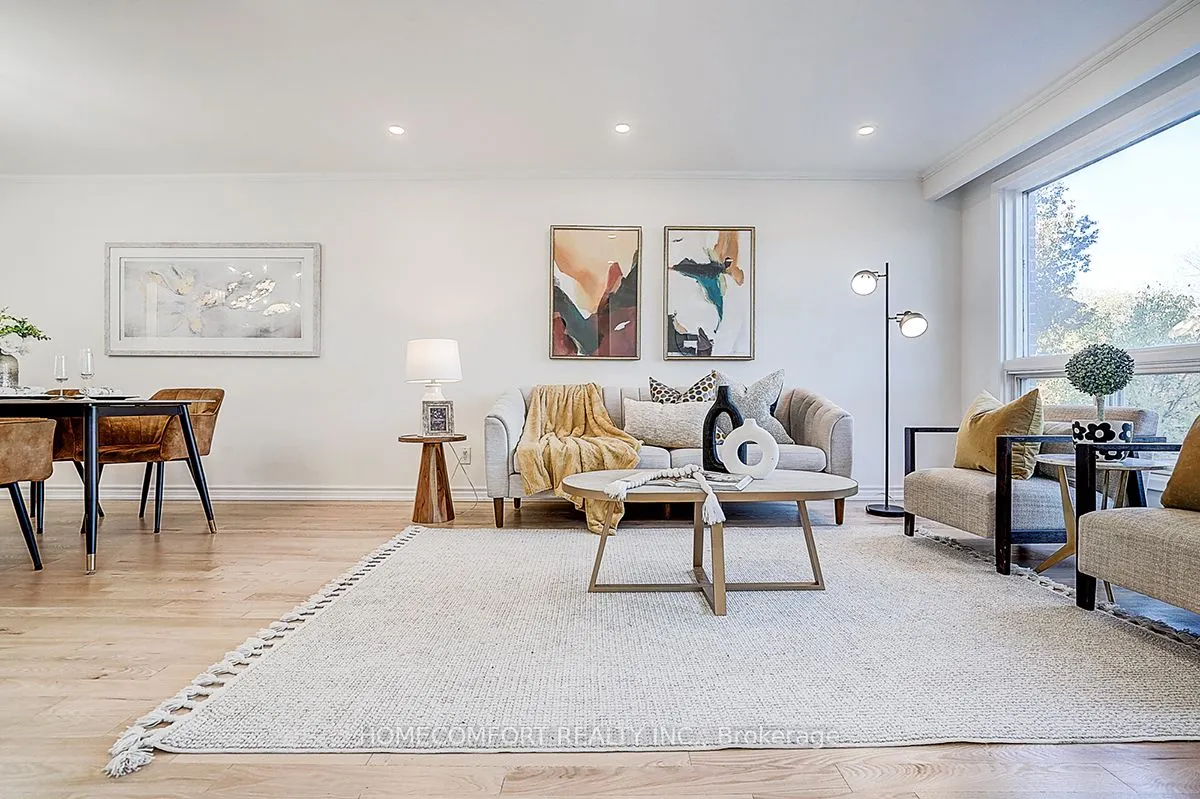 42 Greyhound Drive