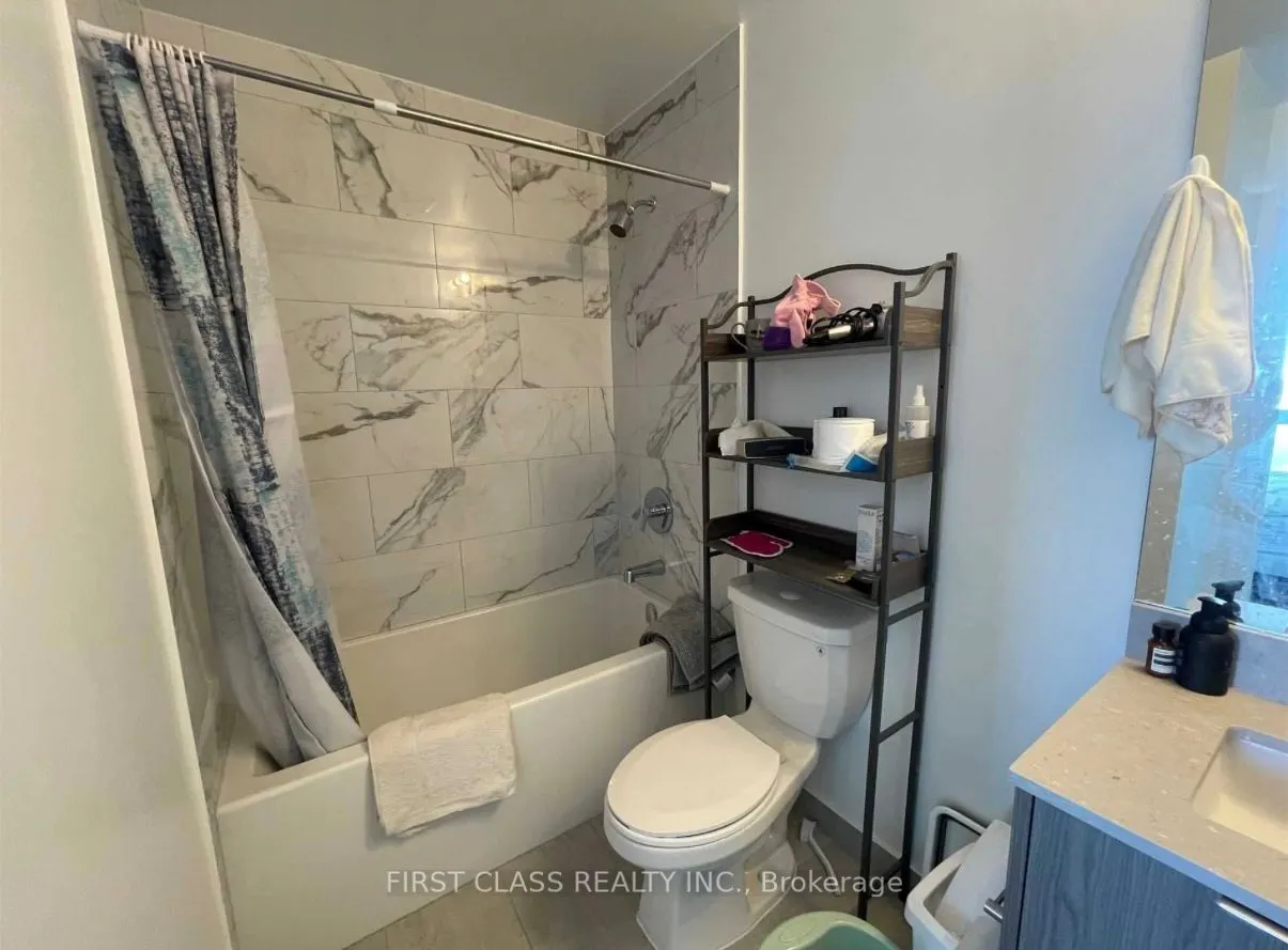 32 Forest Manor Road, #2111