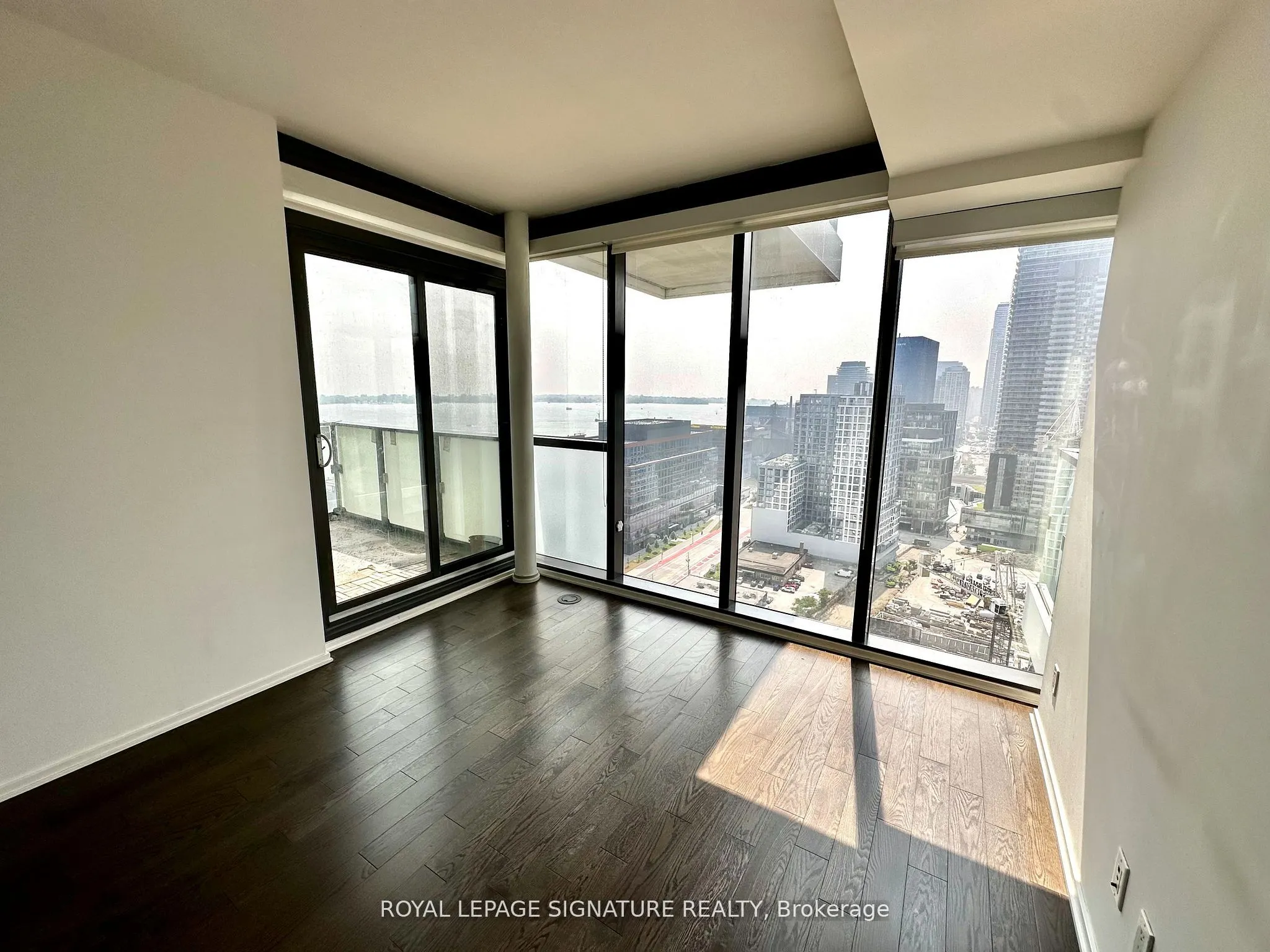 16 Bonnycastle Street, #2111