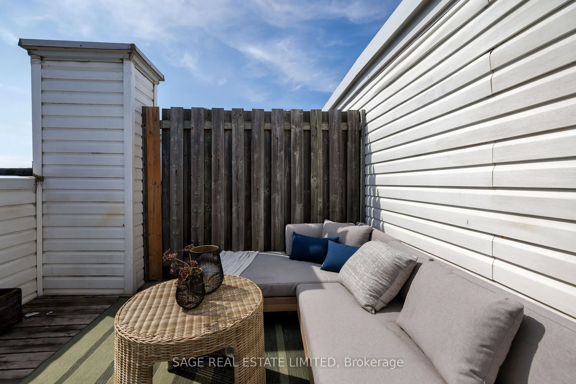 12 Sudbury Street, #811