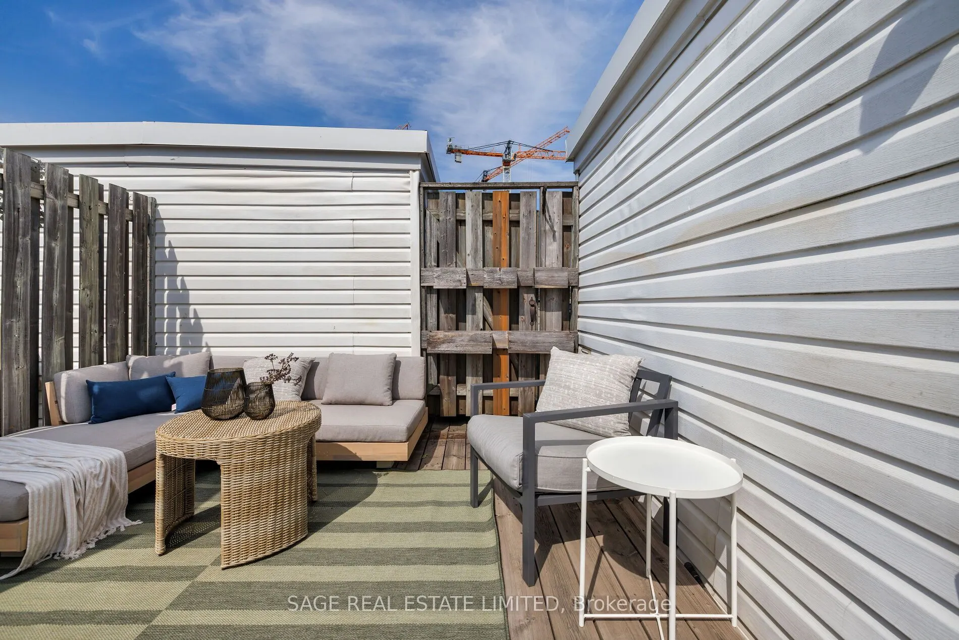 12 Sudbury Street, #811