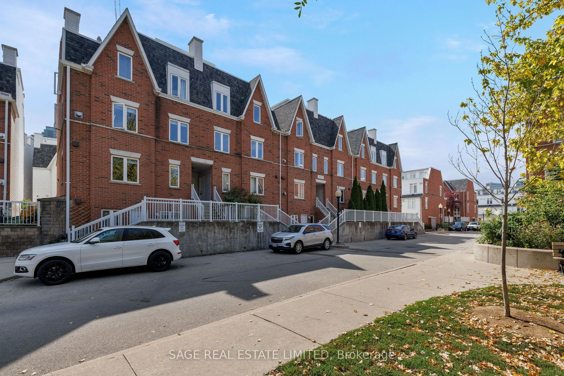 12 Sudbury Street, #811