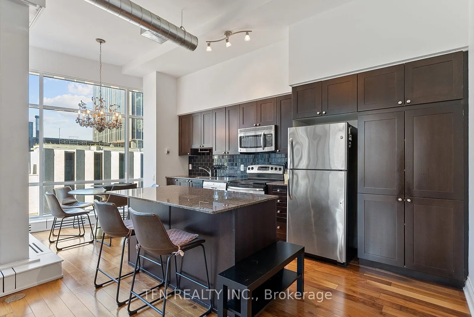 2191 Yonge Street, #L7
