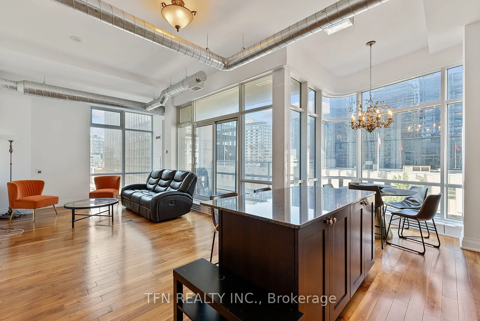 2191 Yonge Street, #L7