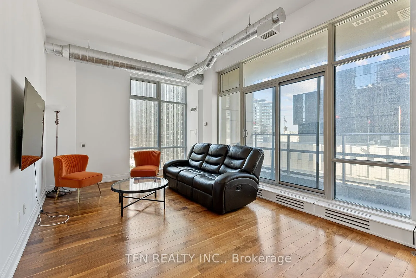2191 Yonge Street, #L7