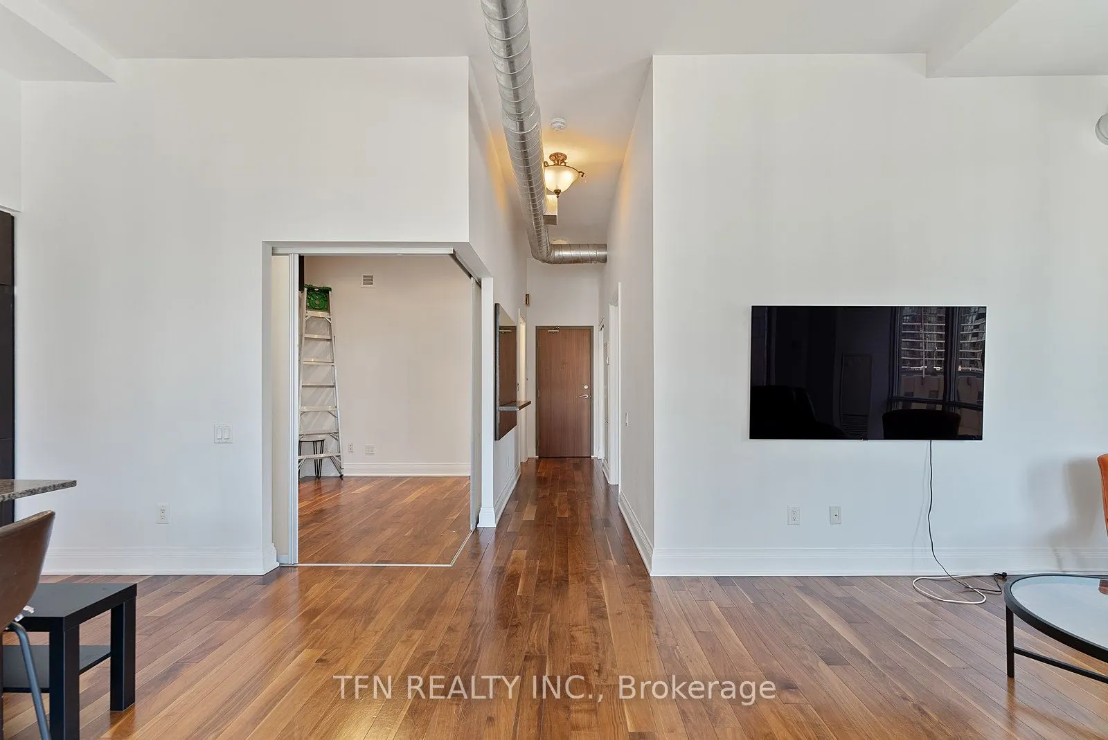 2191 Yonge Street, #L7