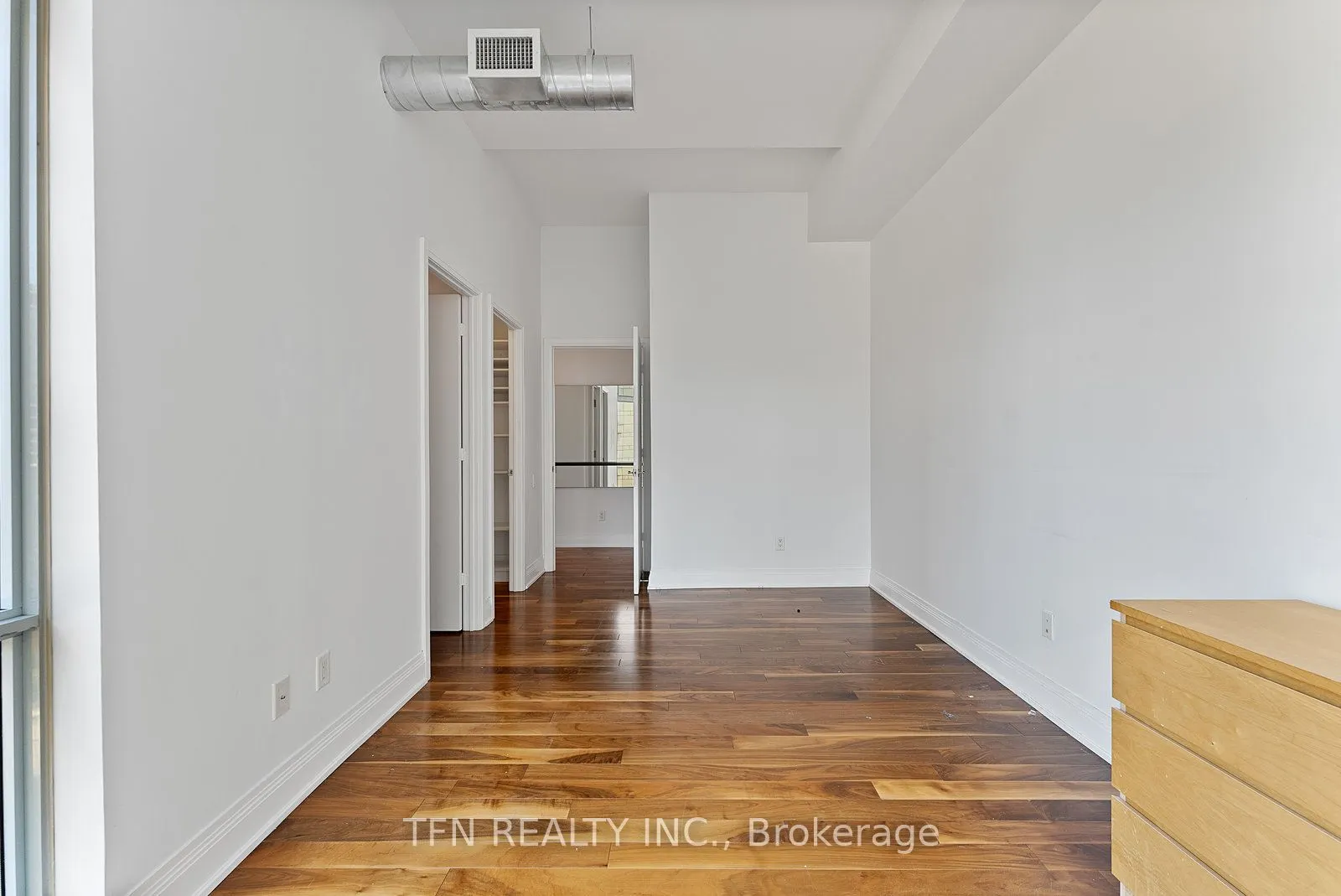 2191 Yonge Street, #L7