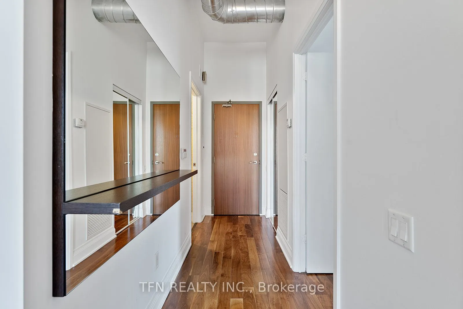 2191 Yonge Street, #L7