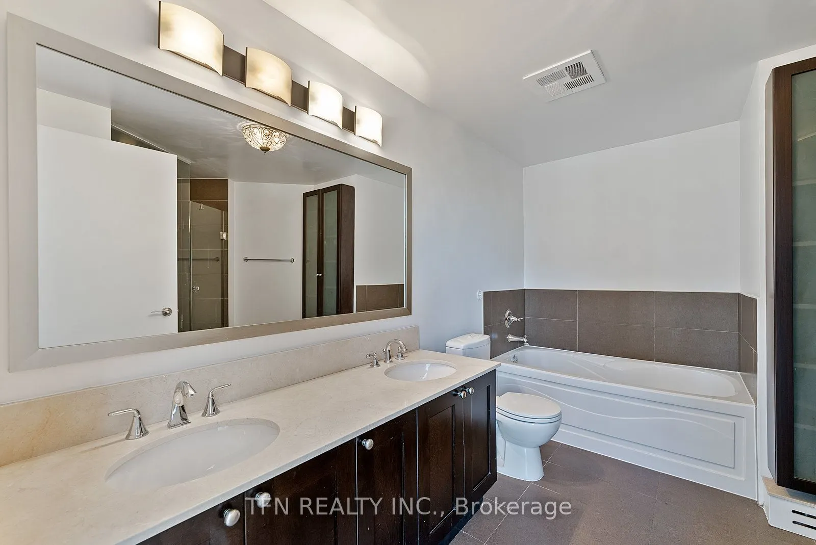 2191 Yonge Street, #L7
