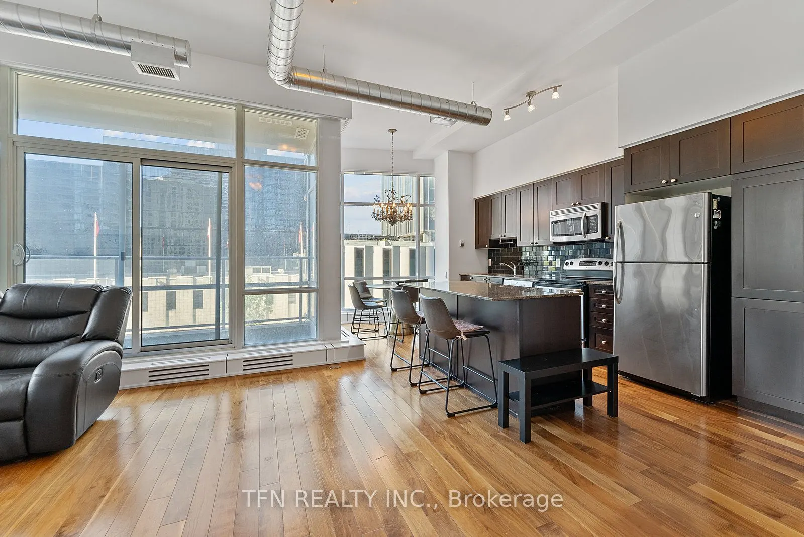 2191 Yonge Street, #L7