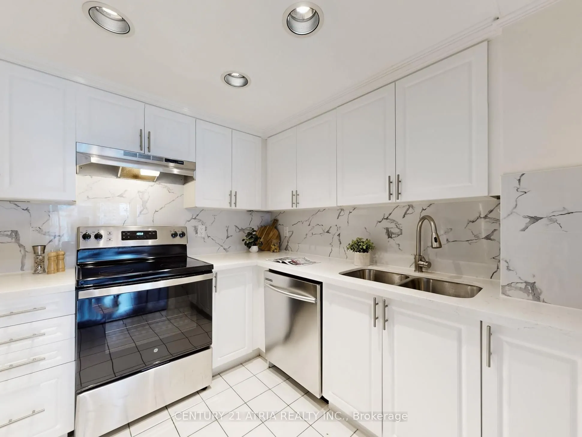 28 Hollywood Avenue, #Sph108