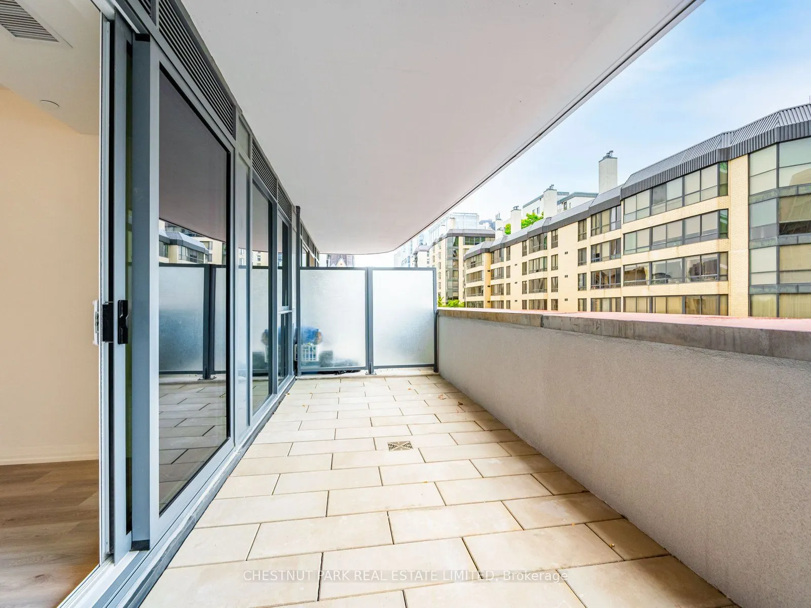 280 Dundas Street W, #503