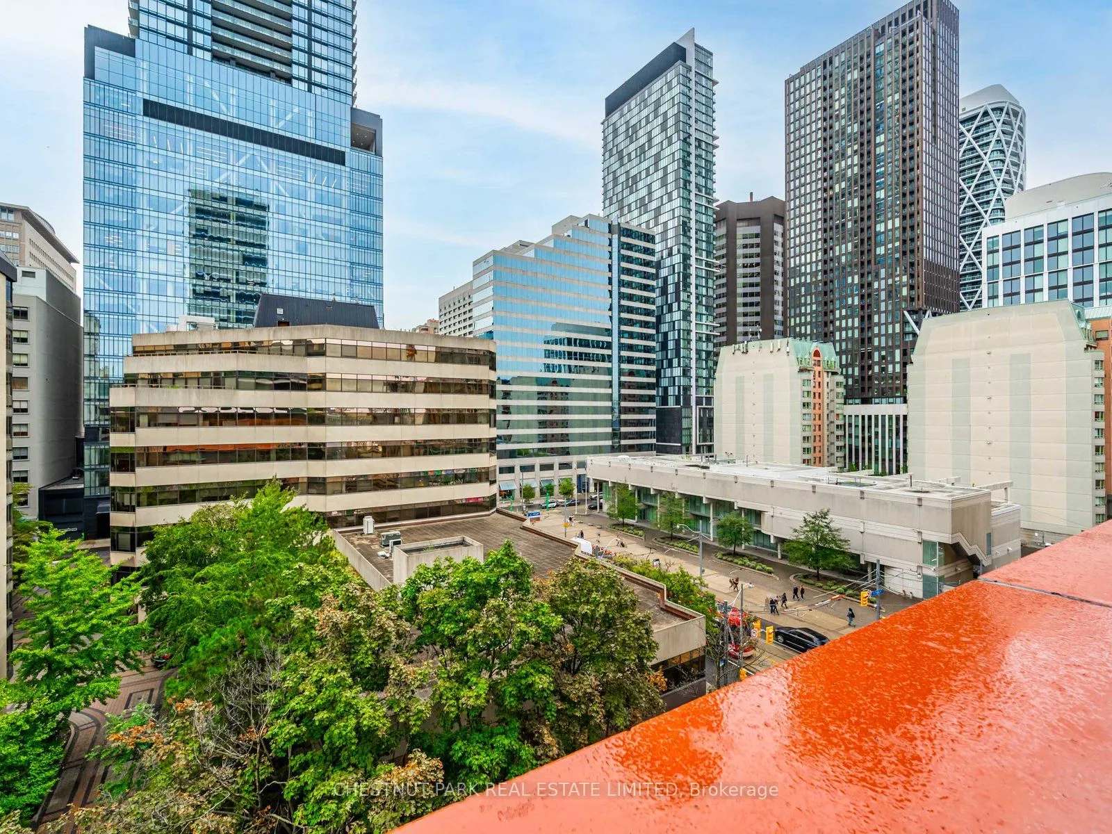 280 Dundas Street W, #503
