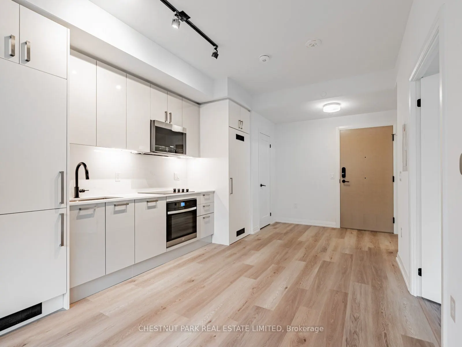 280 Dundas Street W, #503
