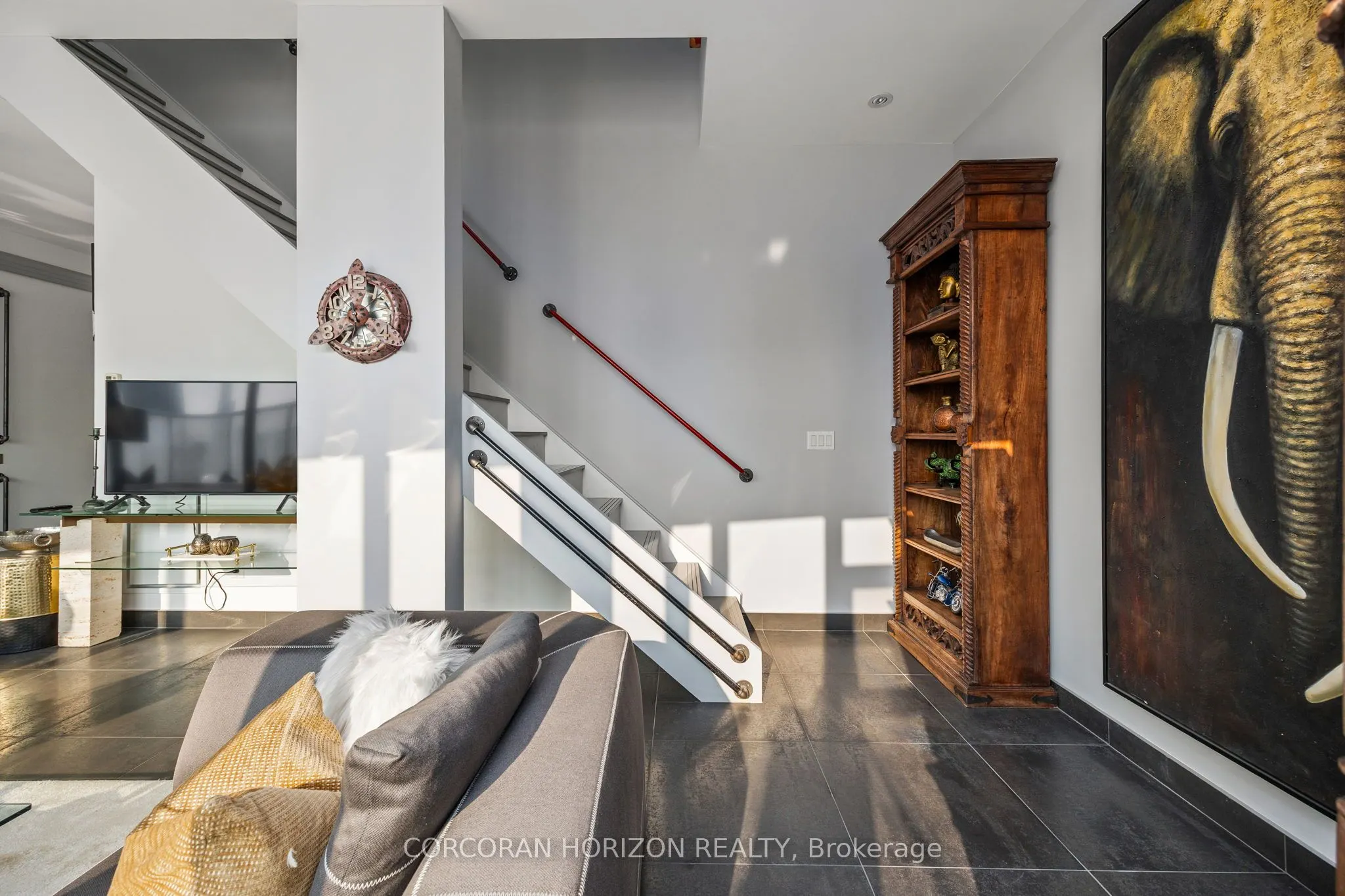 1 Market Street, #PH3301