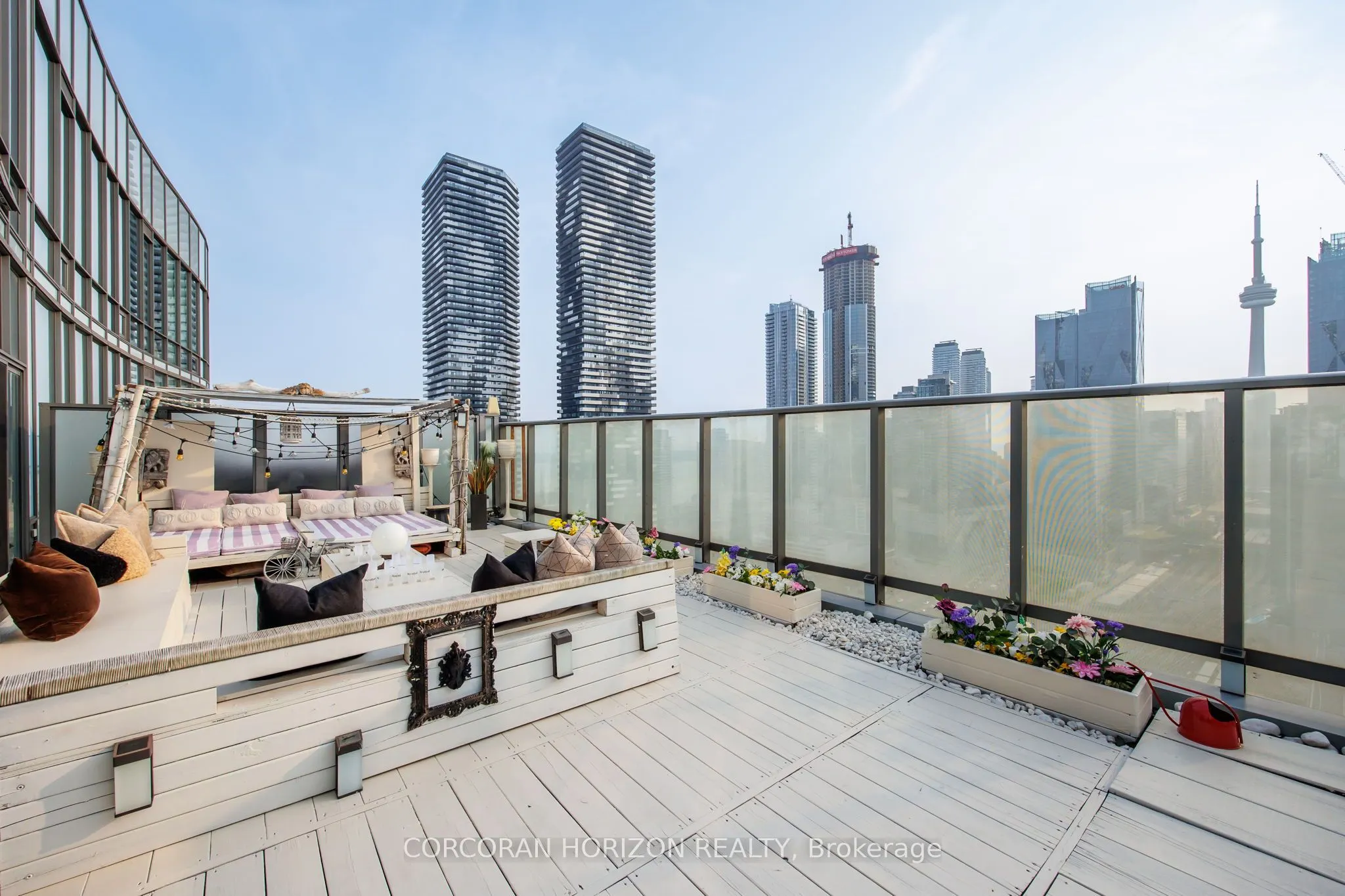 1 Market Street, #PH3301