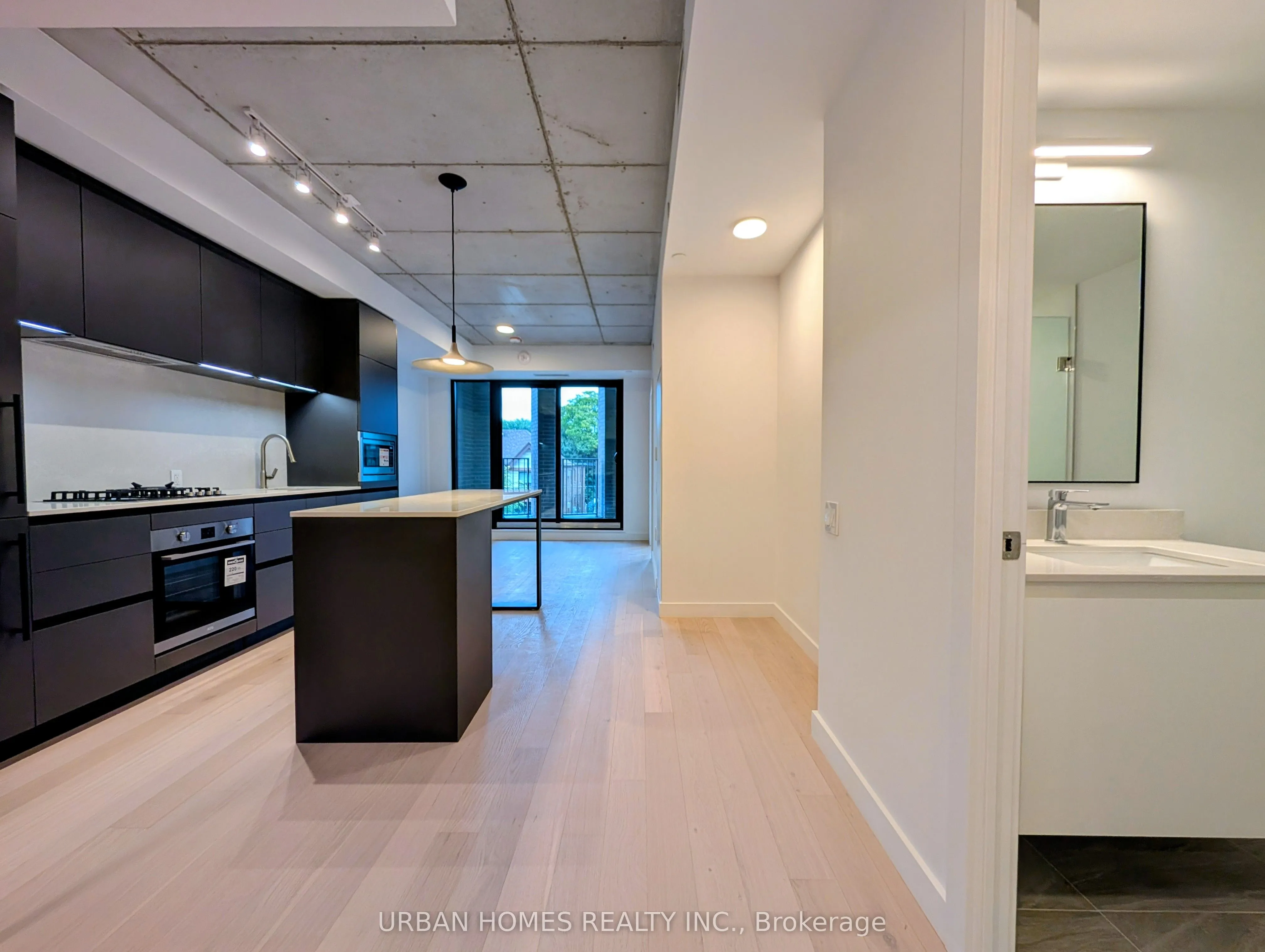 1720 Bayview Avenue, #202