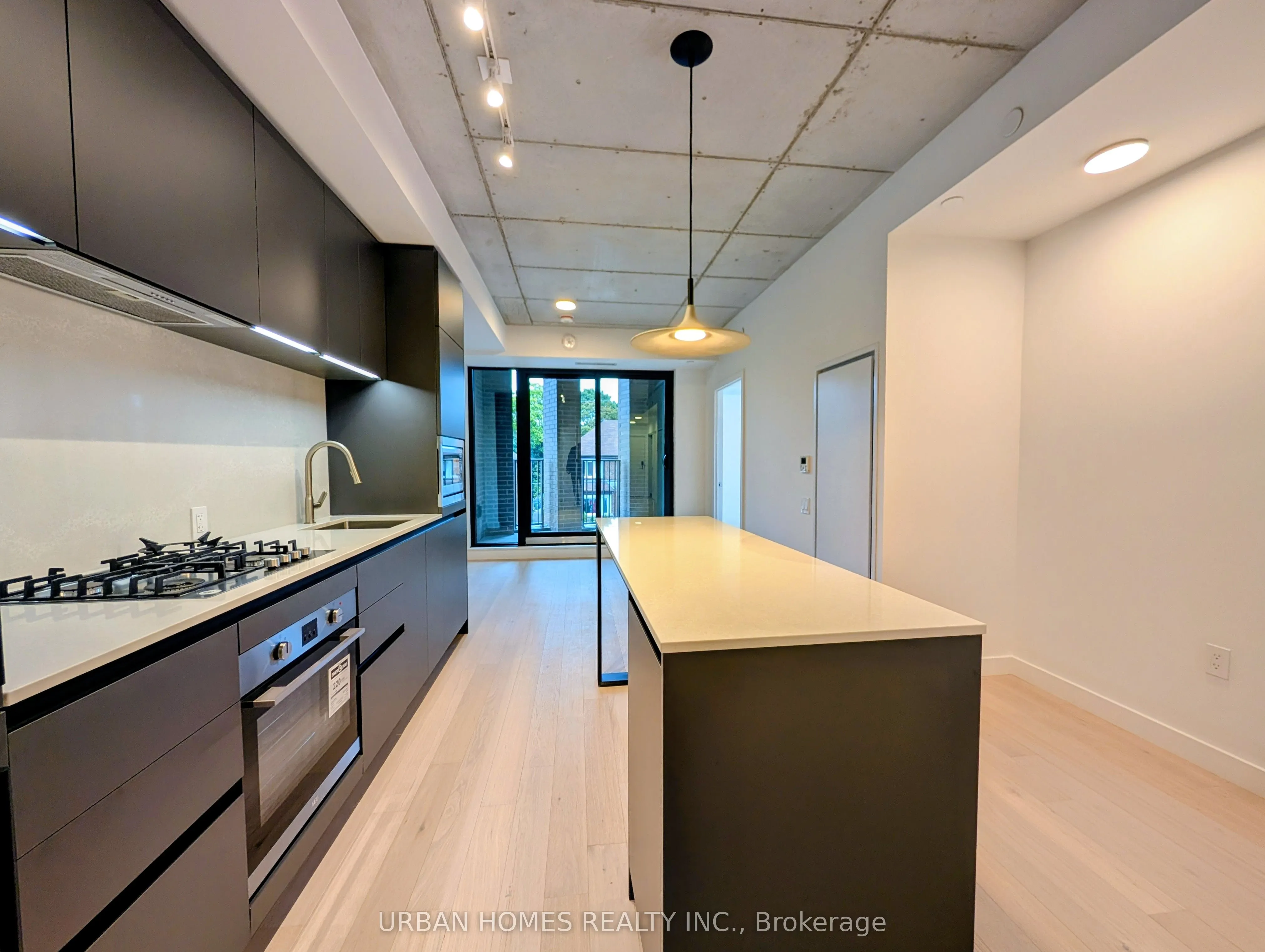 1720 Bayview Avenue, #202