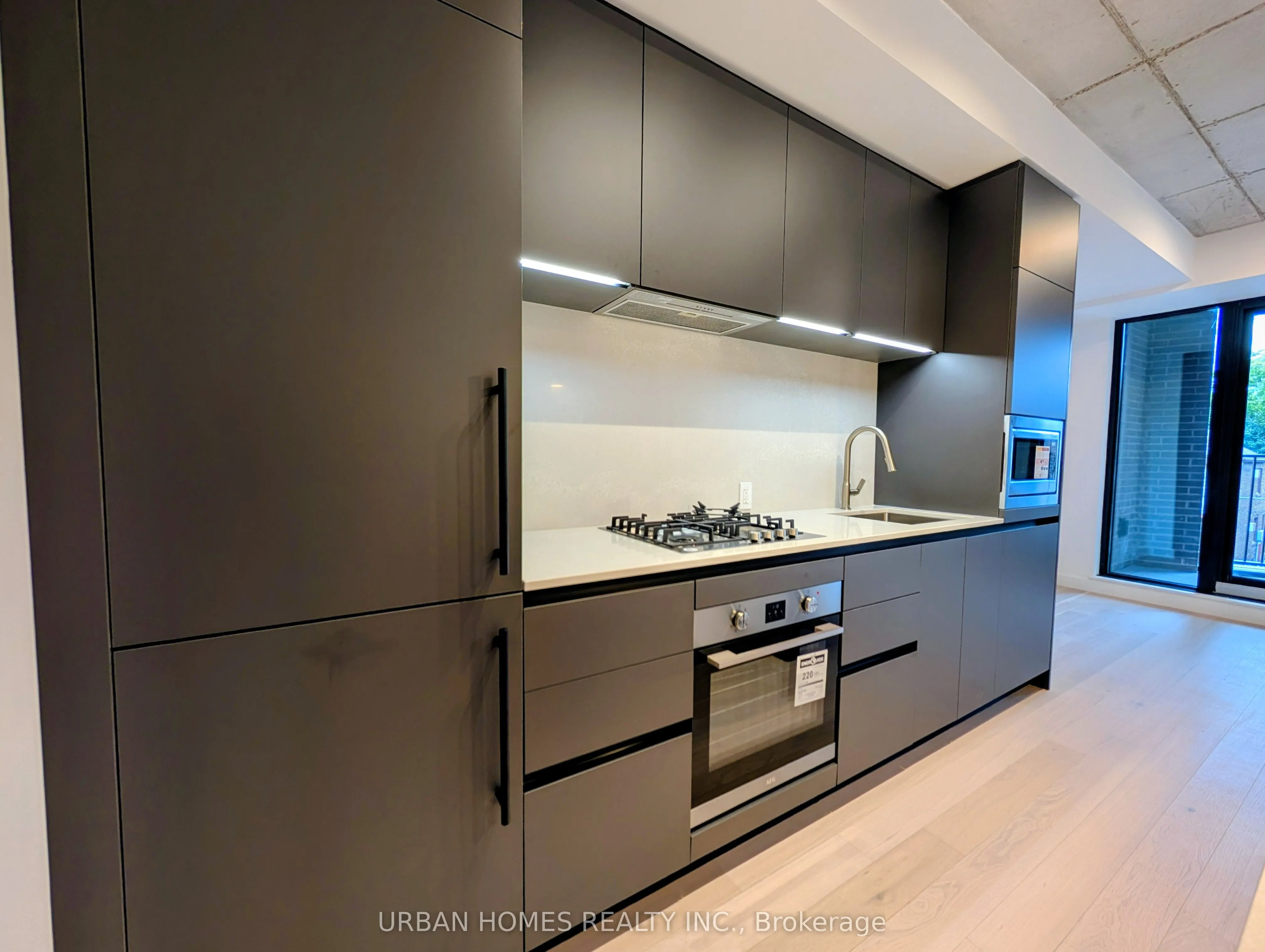 1720 Bayview Avenue, #202