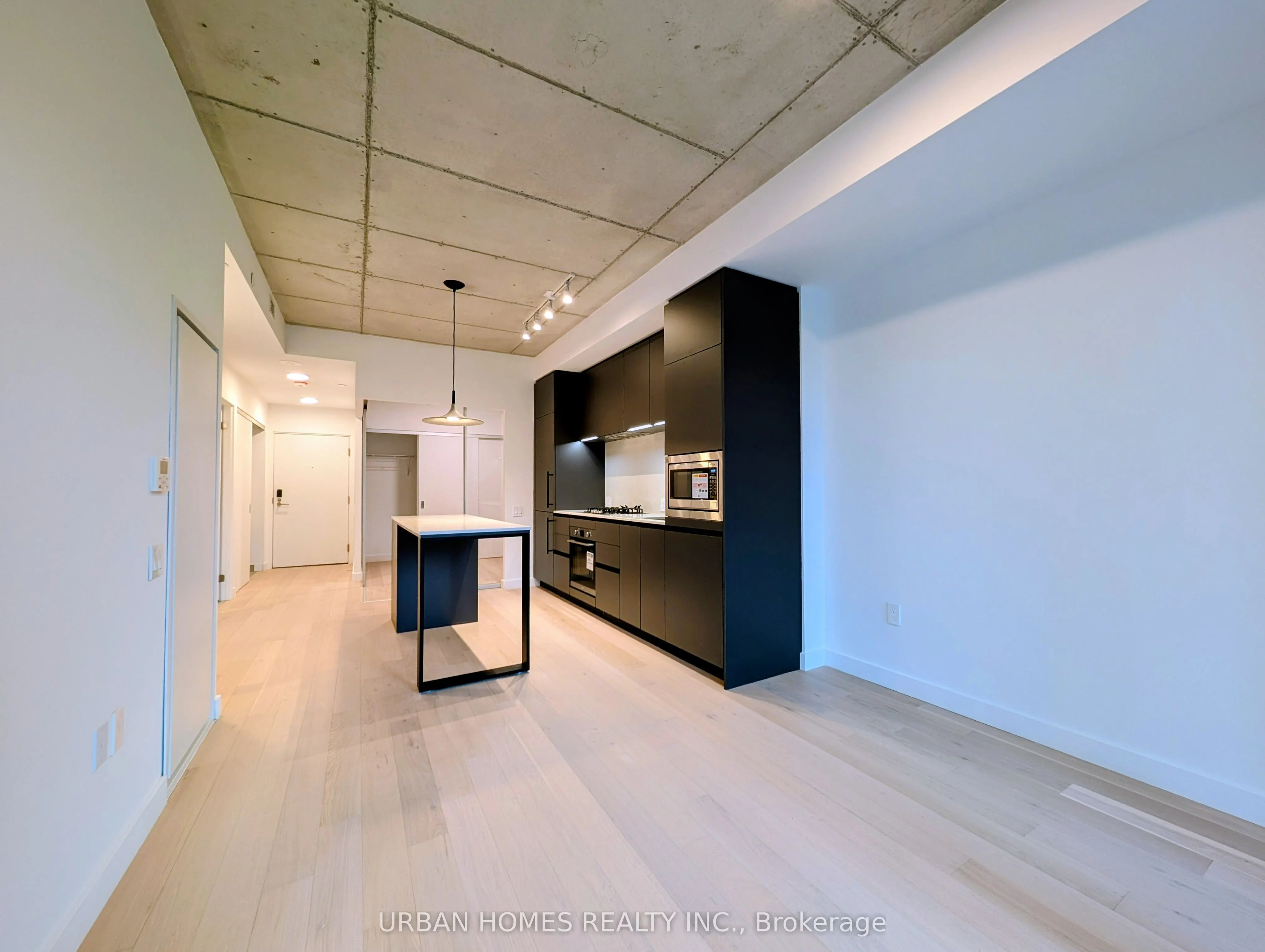 1720 Bayview Avenue, #202