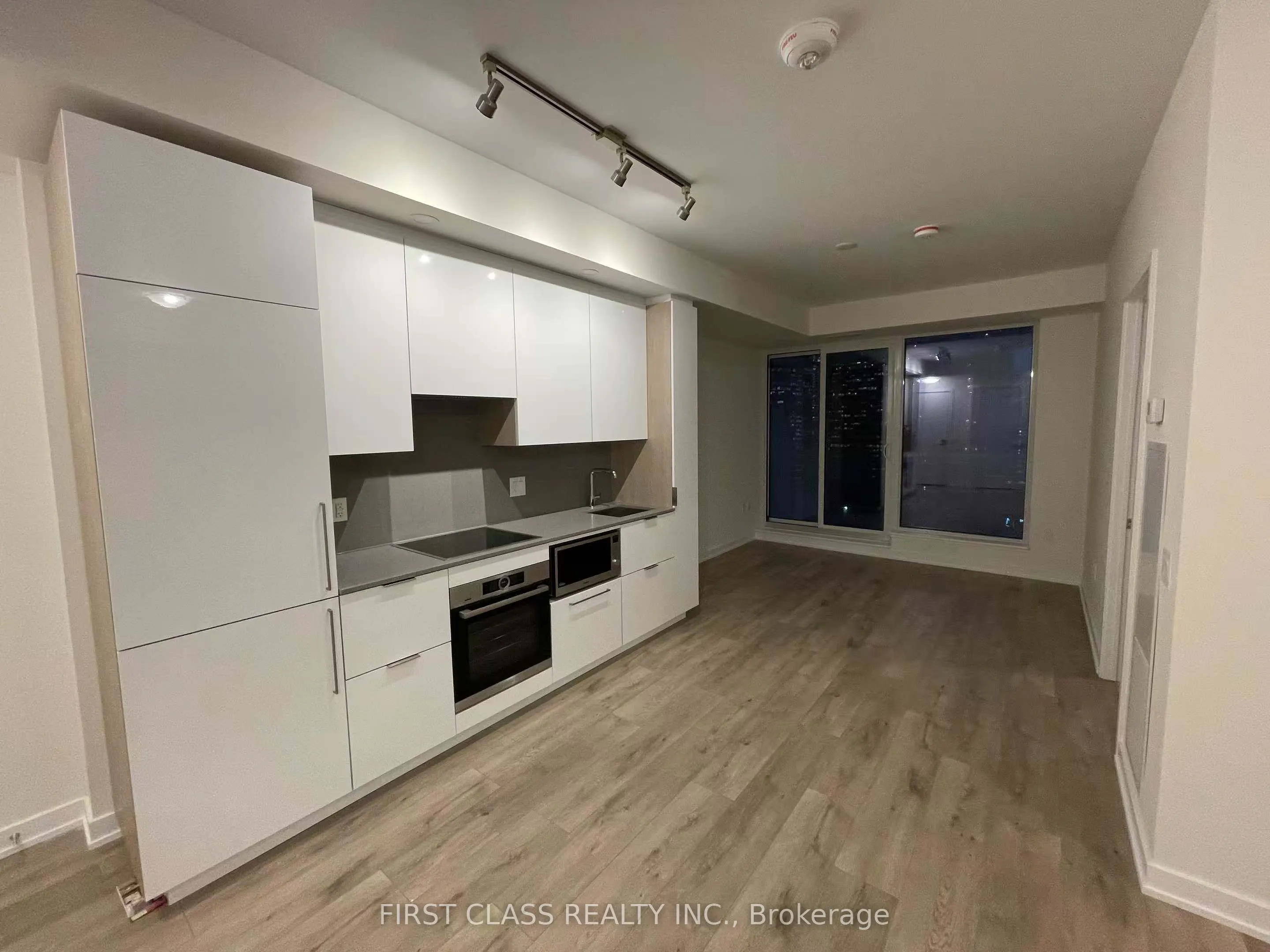 28 Freeland Street, #2505